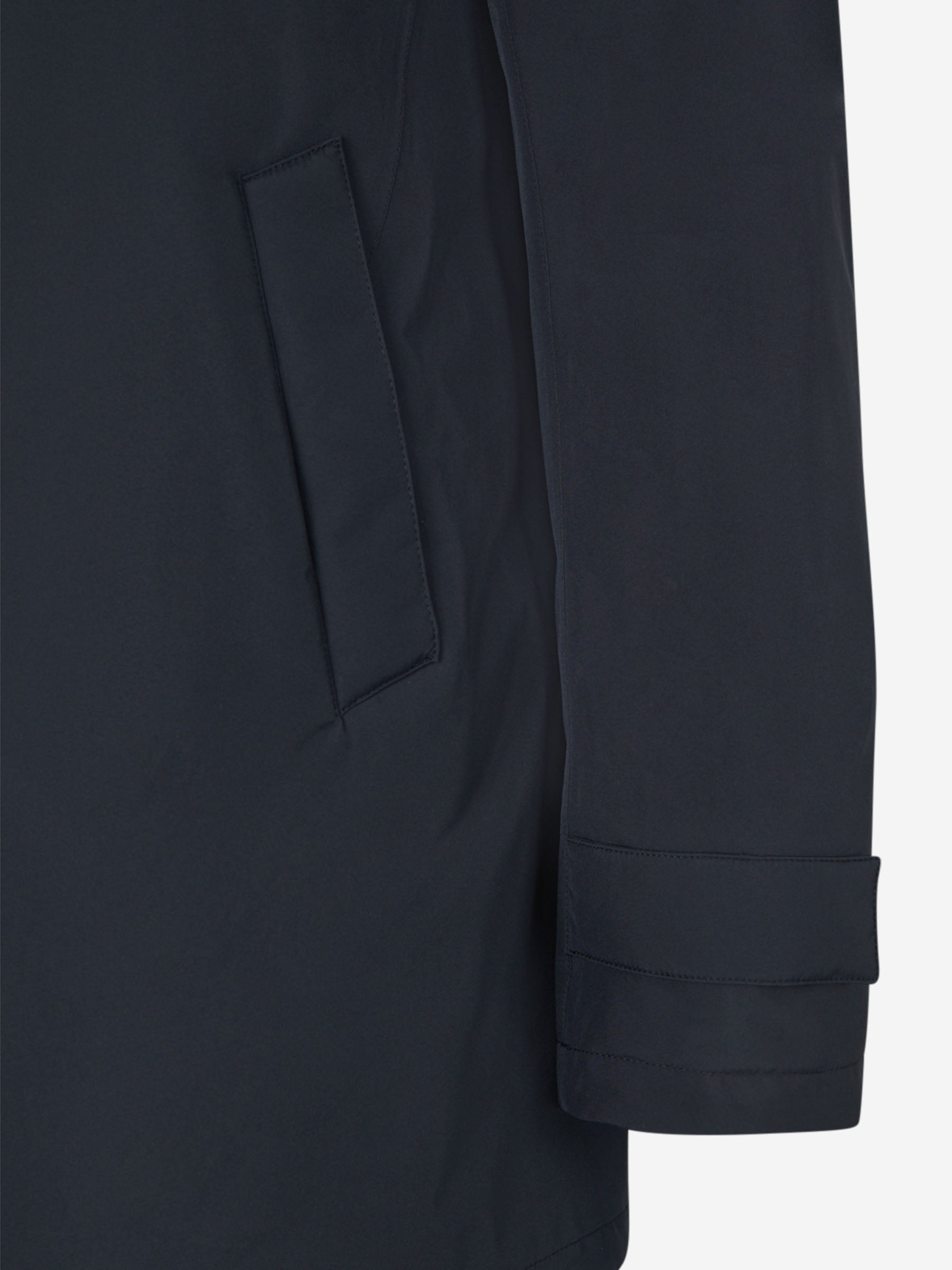 Herno Hombre Barcelona Abrigo Ligero Laminar Impermeable color Azul Noche sku 502-001591 01 - Foto 4