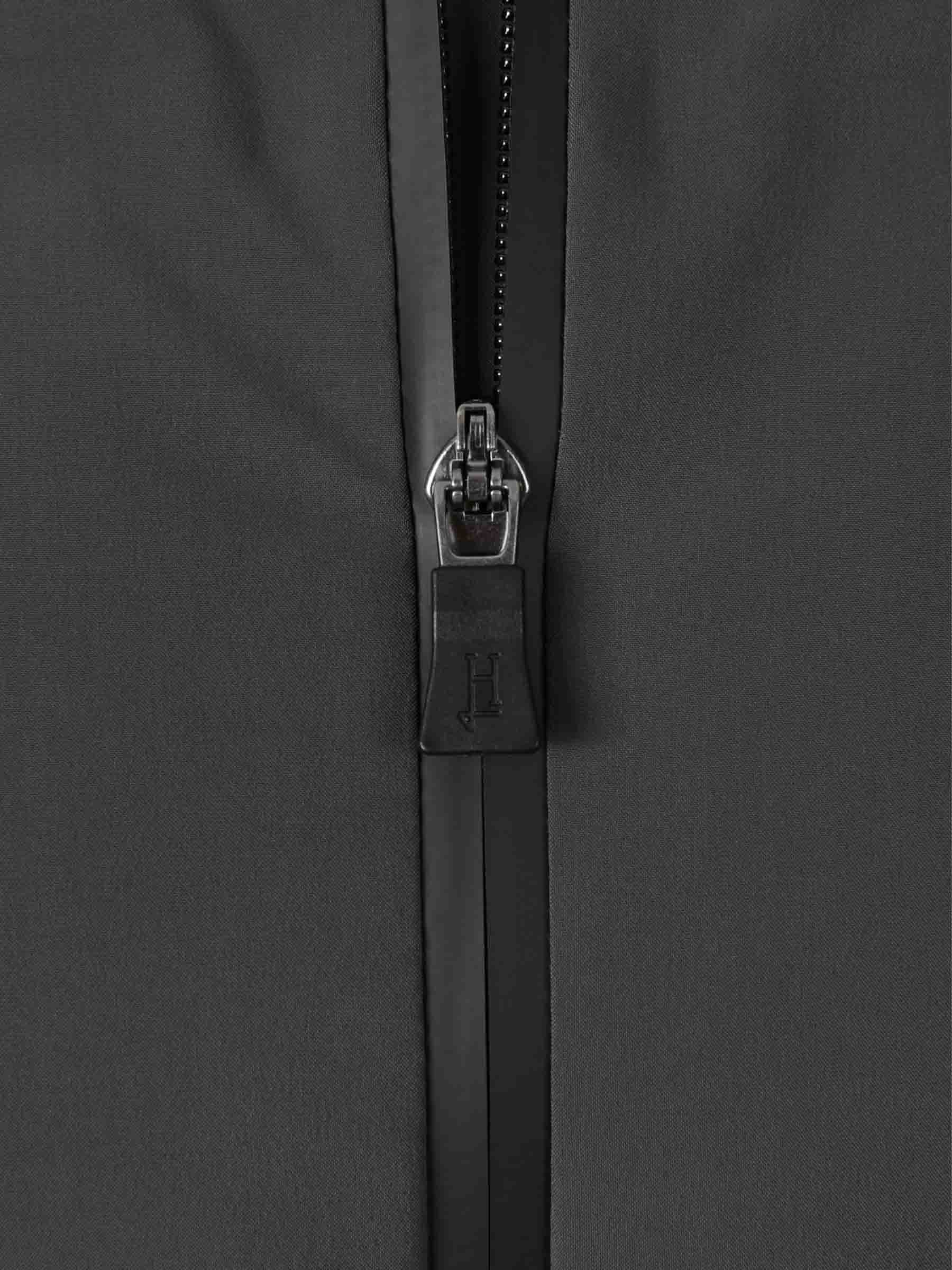 Herno Hombre Barcelona Plumífero Largo Capucha color Gris Antracita sku 502-001635 01 - Foto 4
