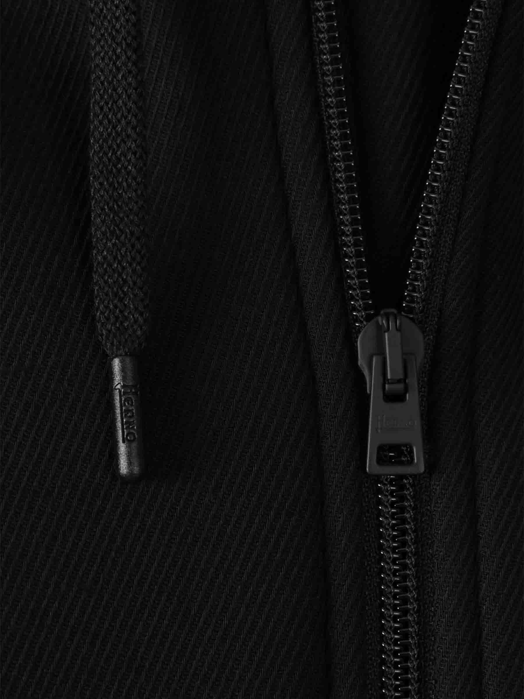 Herno Hombre Barcelona Abrigo Largo Acolchado color Negro sku 502-001638 01 - Foto 4
