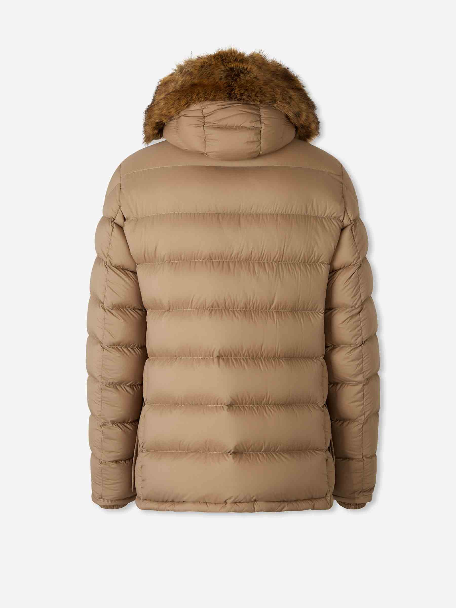 Moncler Hombre Barcelona Plumífero Largo Clunye color Camel sku 502-001654 01 - Foto 3