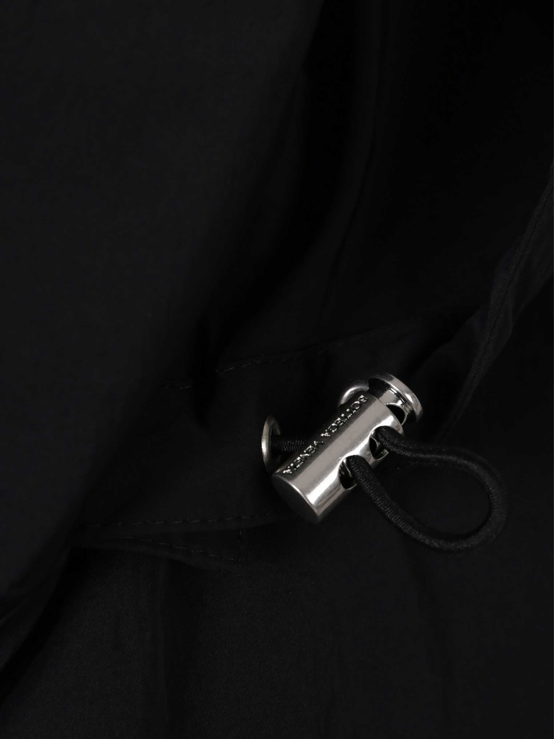 Bottega Veneta Hombre Barcelona Chaqueta Técnica color Negro sku 512-002548 01 - Foto 3