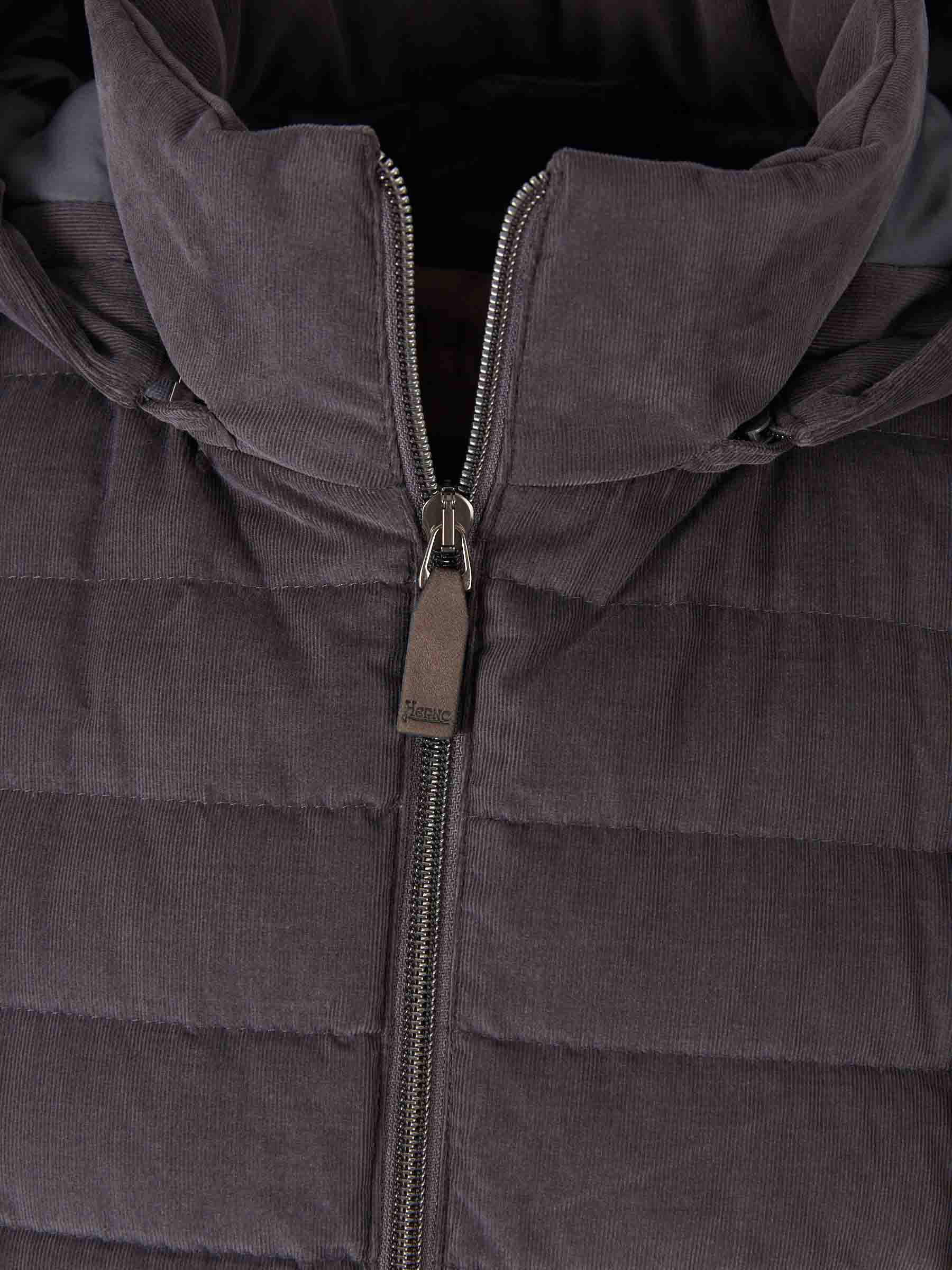 Herno Hombre Barcelona Chaqueta Acolchada Micropana color Gris Antracita sku 512-002554 01 - Foto 4