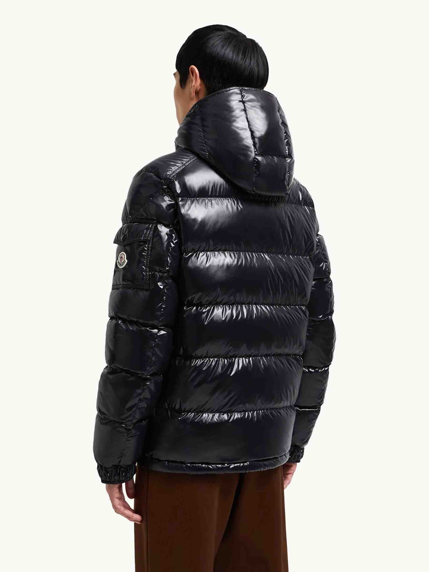 Moncler Hombre Barcelona Plumífero Corto Maya color Negro sku 512-002623 01 - Foto 3