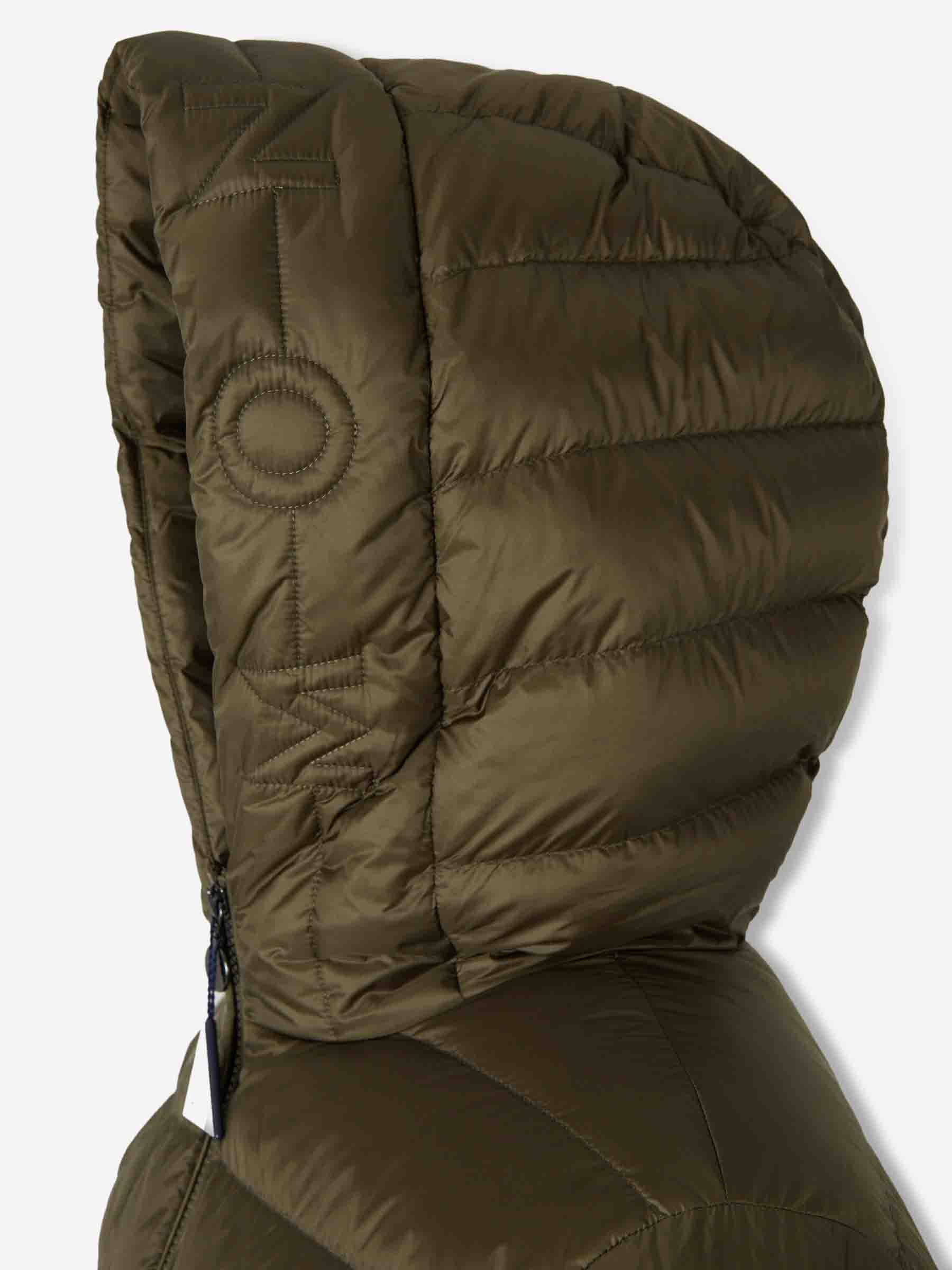 Moncler Hombre Barcelona Plumífero Corto Najan color Verde Militar sku 512-002626 02 - Foto 5