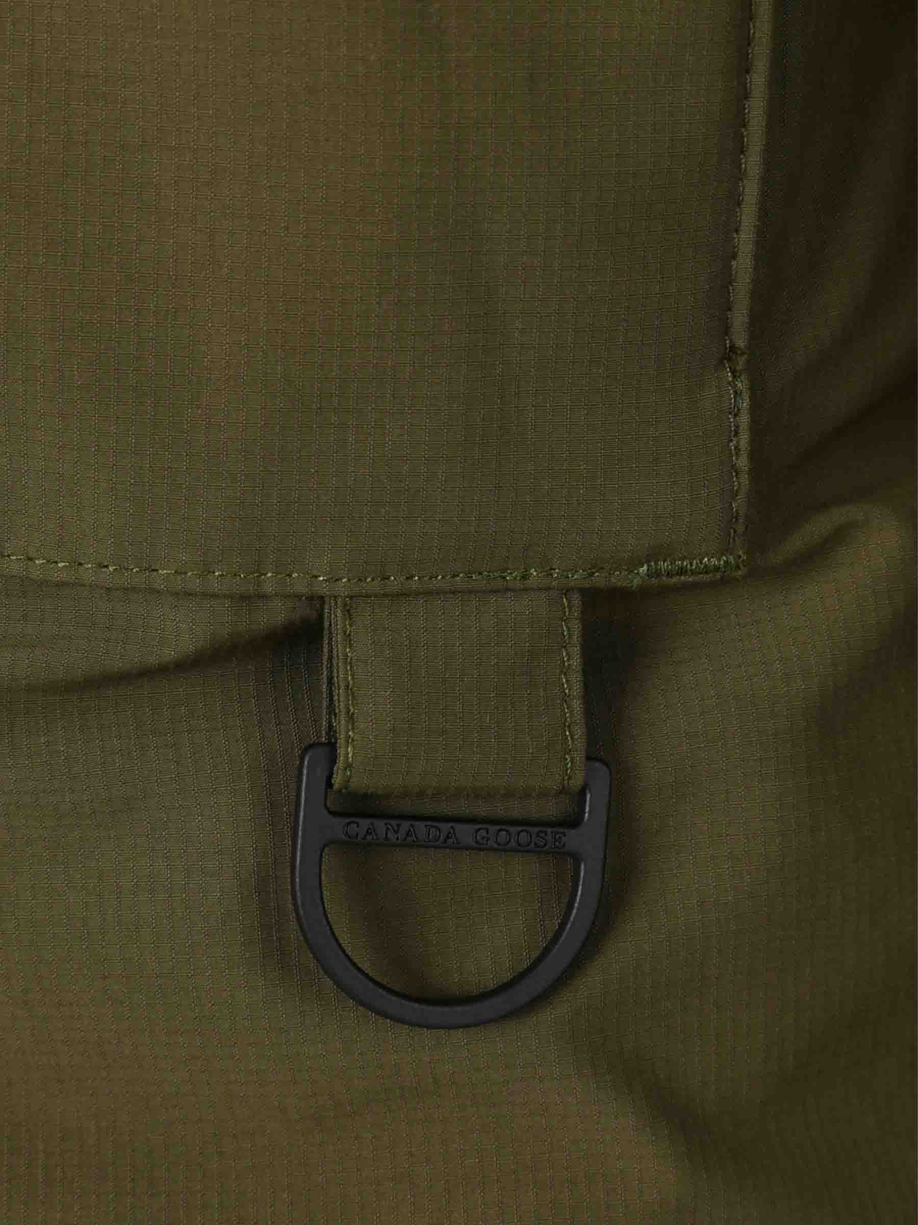 Canada Goose Hombre Barcelona Parka Acolchada Kirby color Verde Militar sku 512-002701 02 - Foto 3