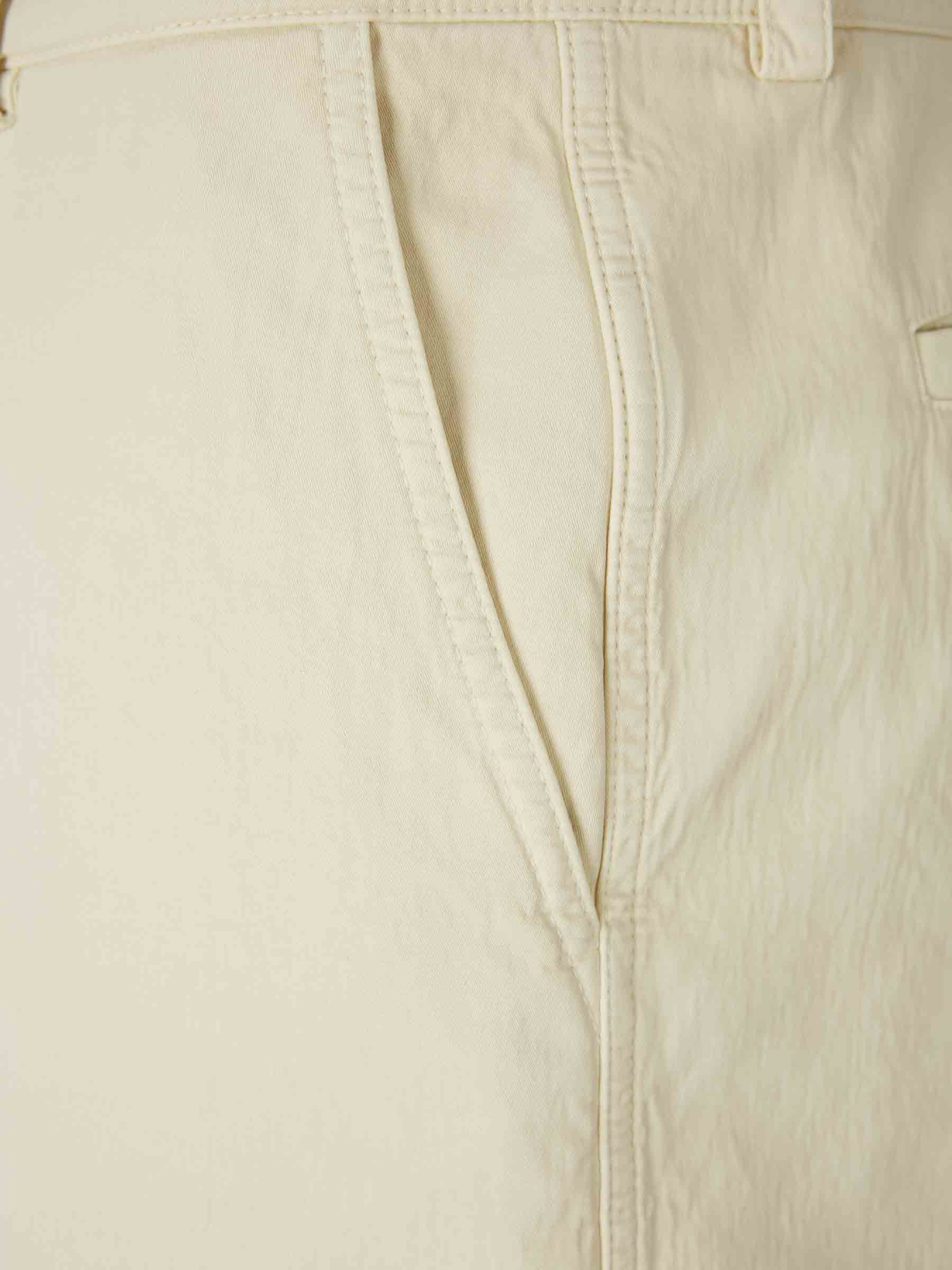 Off-White Hombre Barcelona Pantalones Anchos Cargo color Crema sku 521-003374 01 - Foto 4