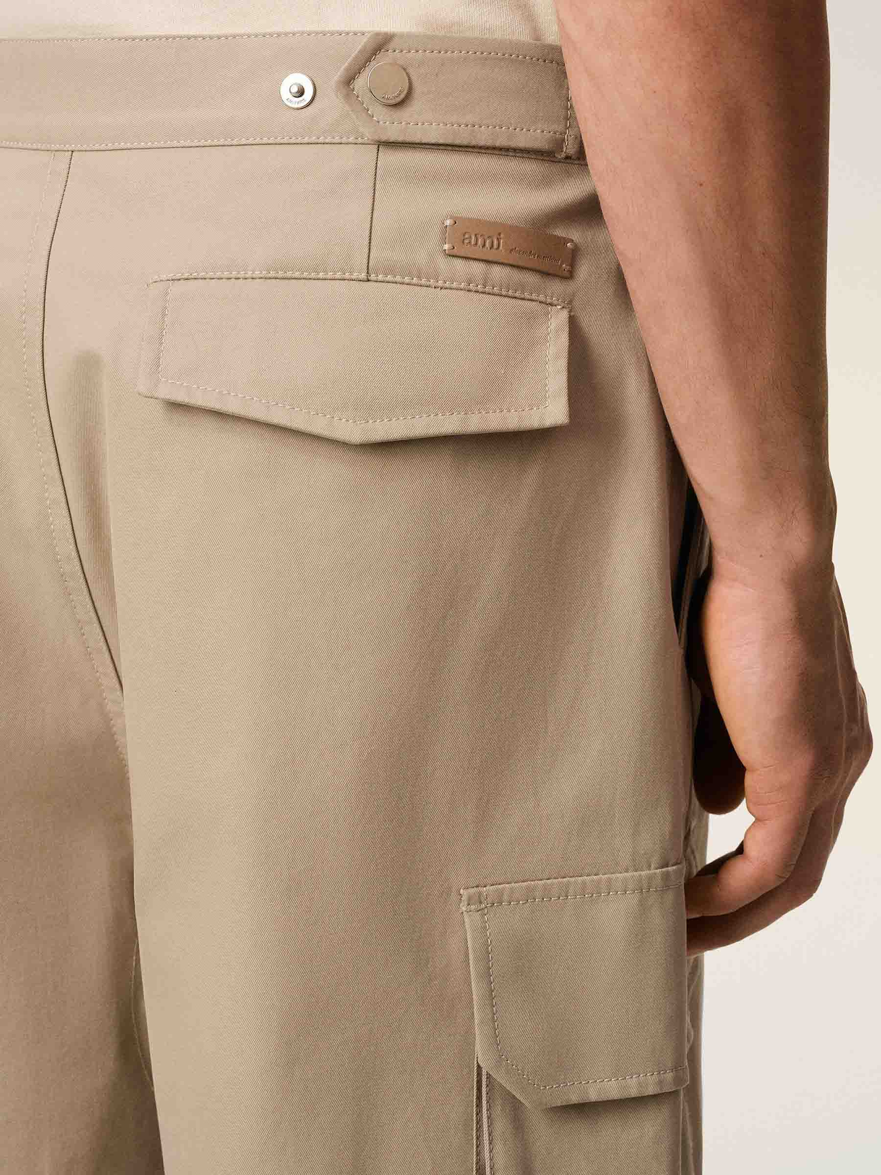 Ami Paris Hombre Barcelona Pantalones Cargo Algodón color Beige sku 521-003413 01 - Foto 5