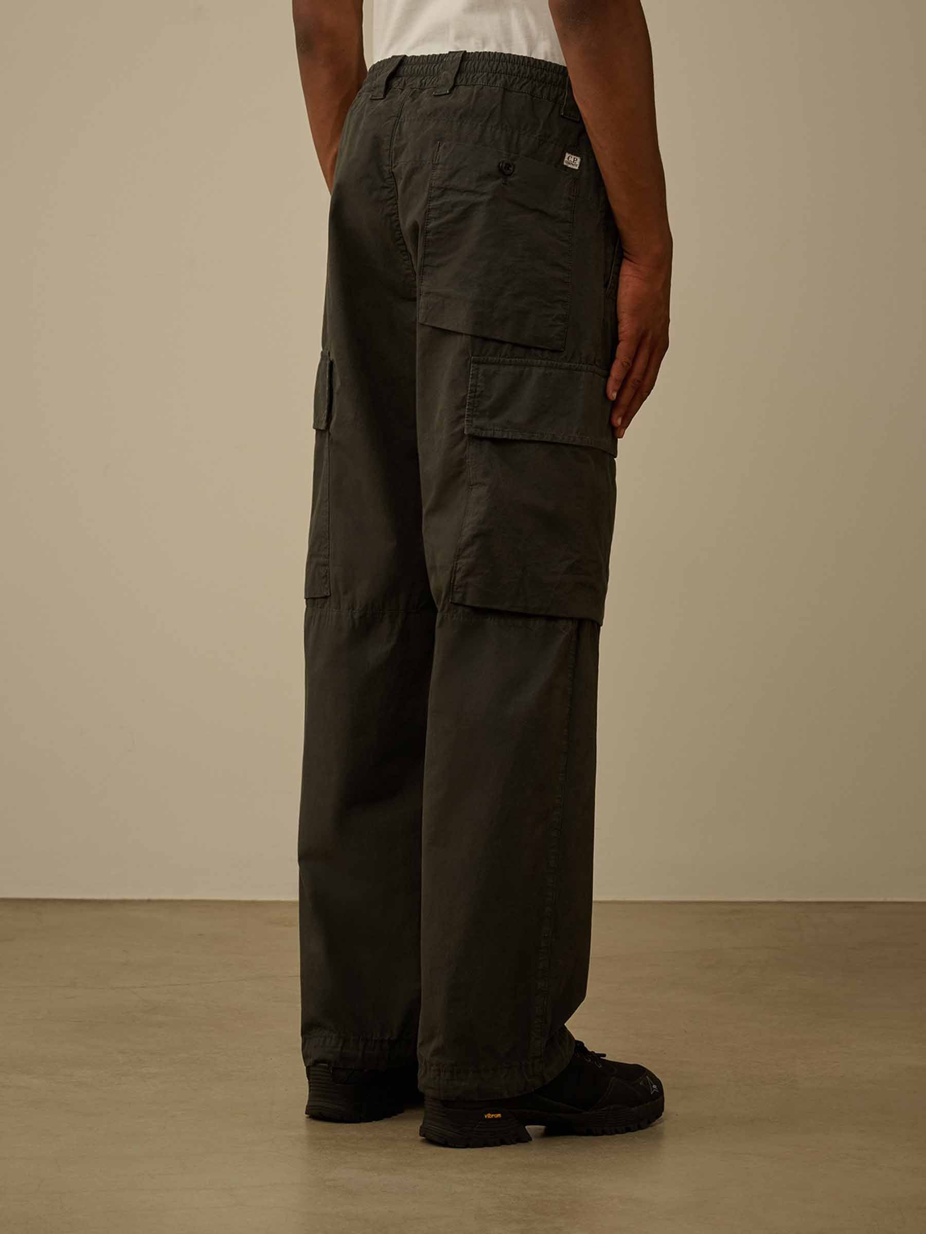 C.P. Company Hombre Barcelona Pantalones Cargo Algodón color Gris Antracita sku 521-003446 01 - Foto 5