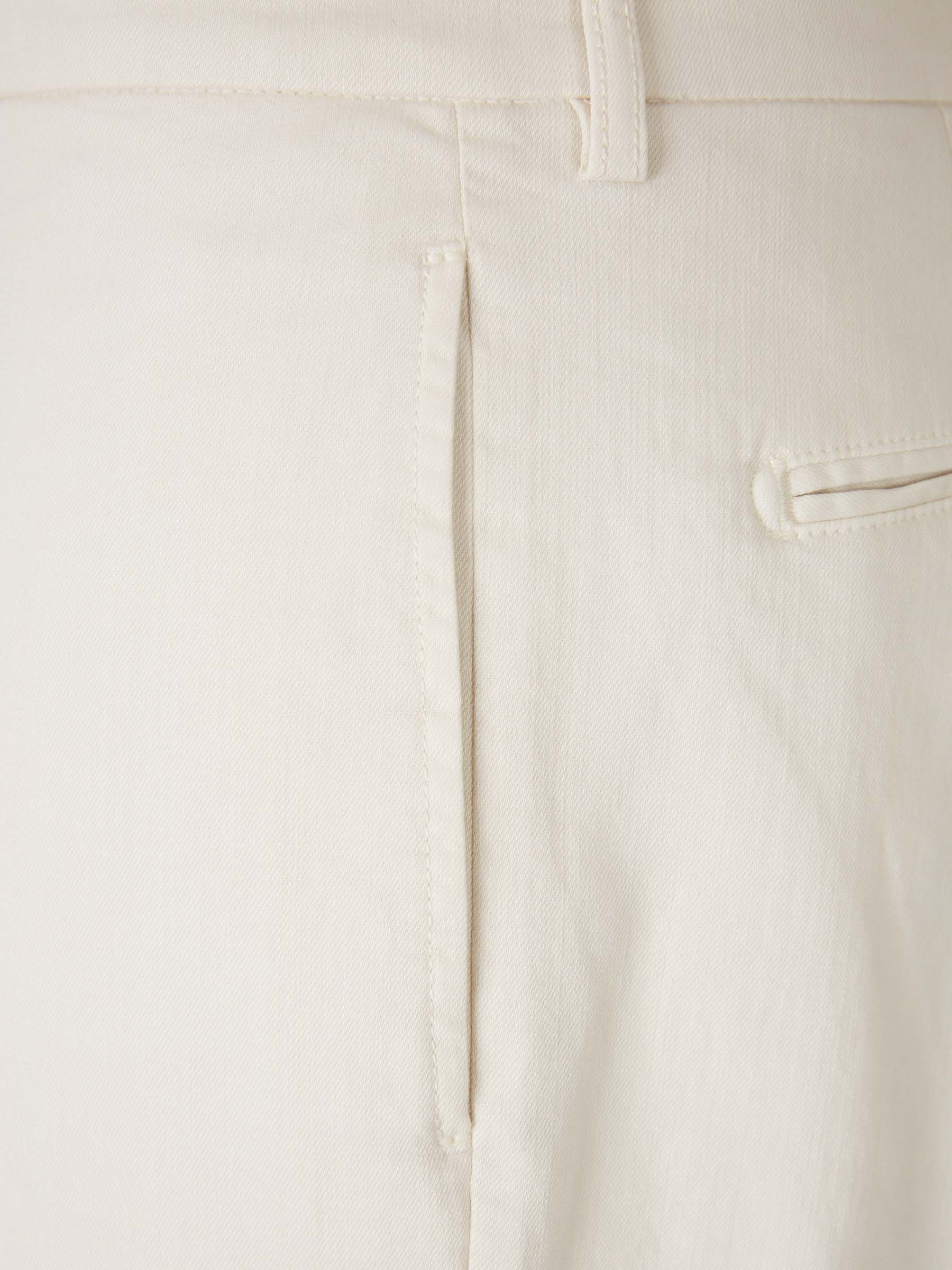 Berwich Hombre Barcelona Pantalones Rectos color Crema sku 521-003491 01 - Foto 3
