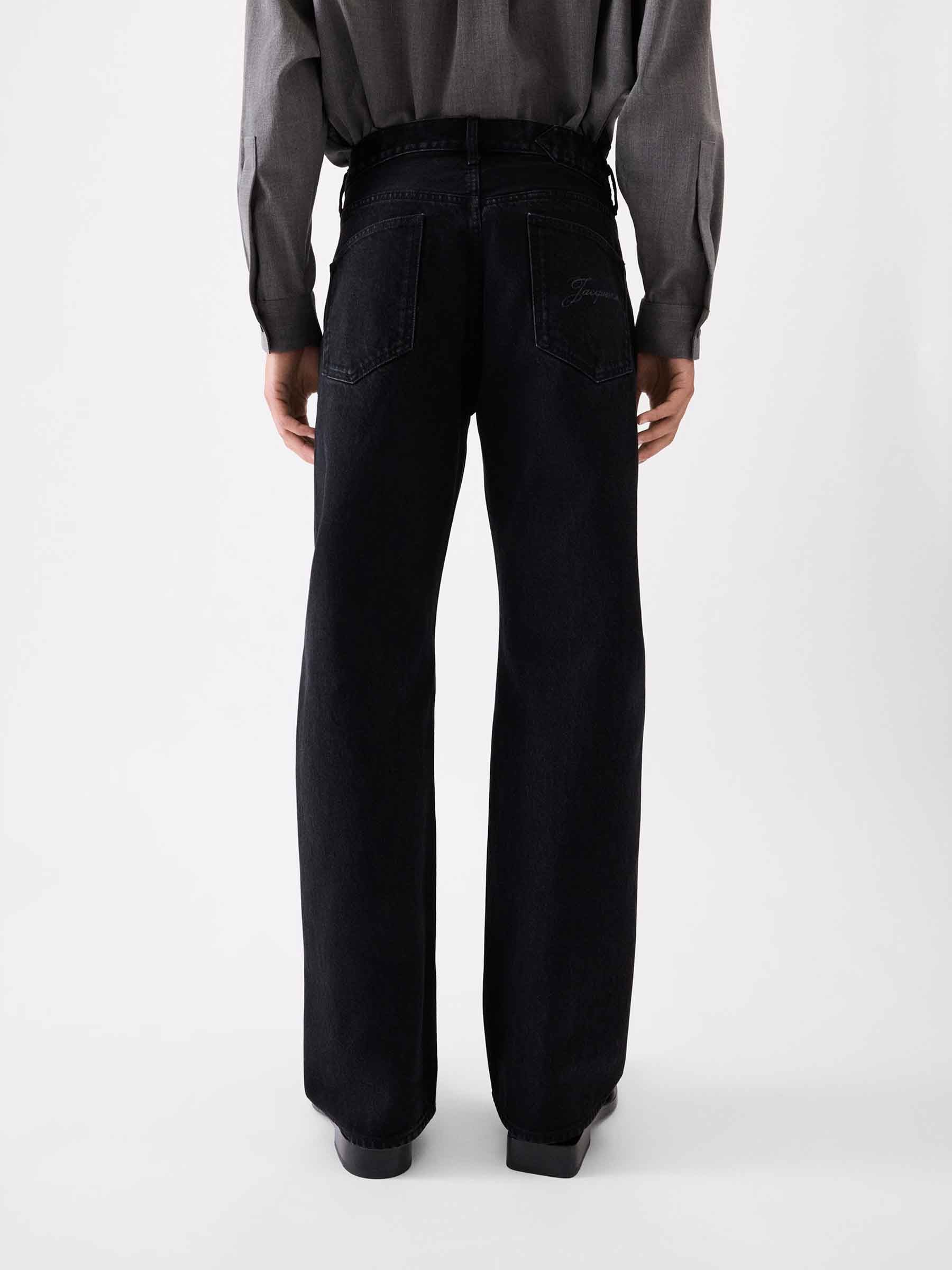 Jacquemus Hombre Barcelona Jeans Rectos de-Nîmes color Negro sku 522-002856 01 - Foto 3
