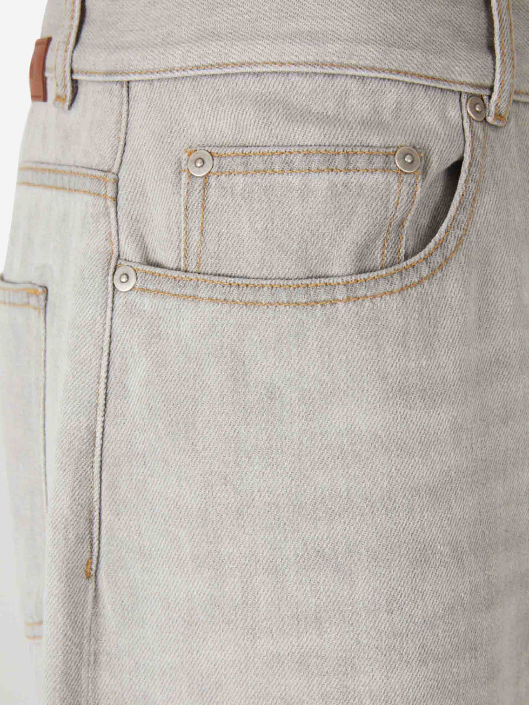 Palm Angels Hombre Barcelona Jeans Curved Logo Loose color Gris sku 522-002968 01 - Foto 3