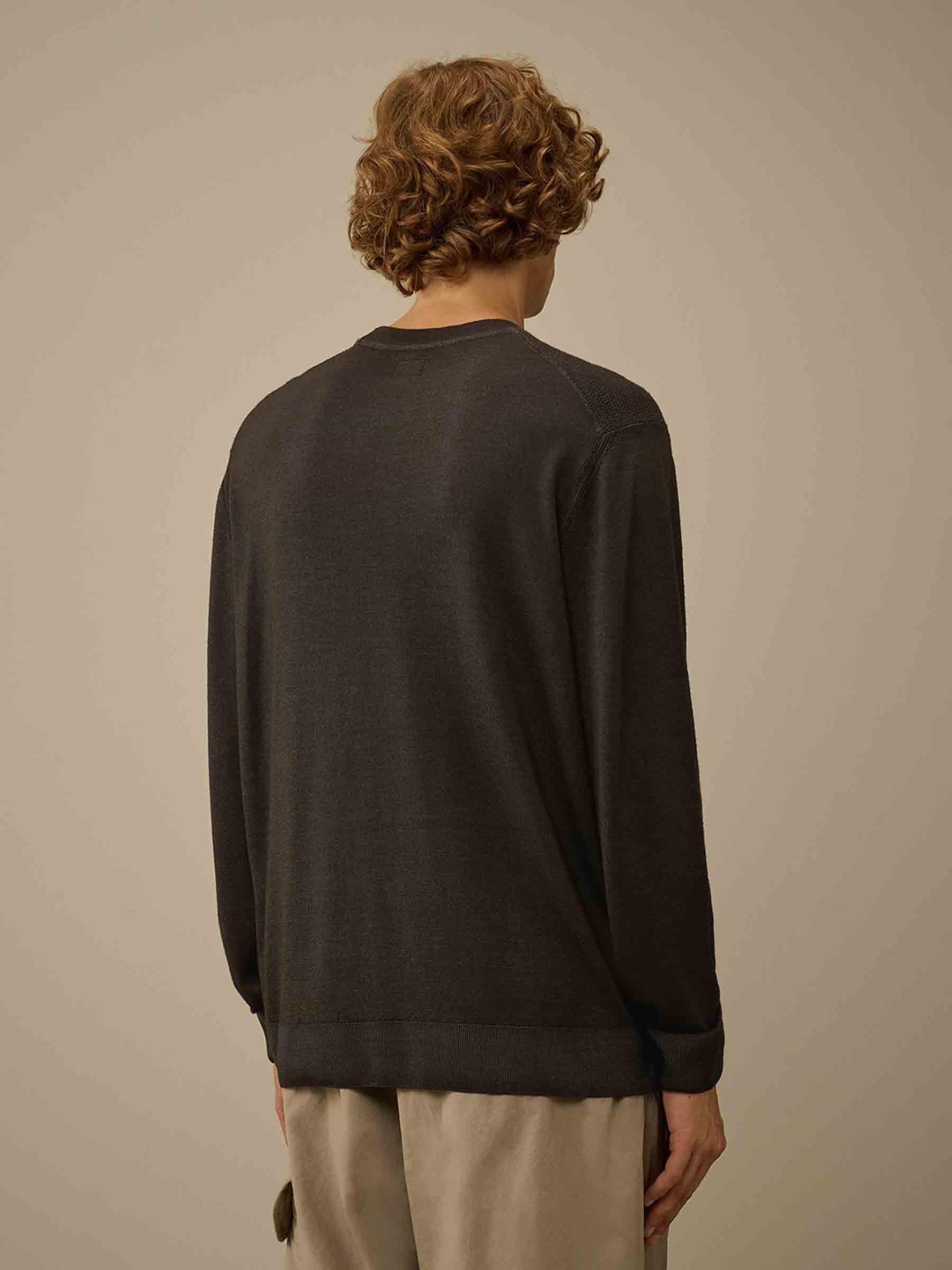 C.P. Company Hombre Barcelona Jersey Lana Merino color Gris Oscuro sku 542-002523 01 - Foto 4
