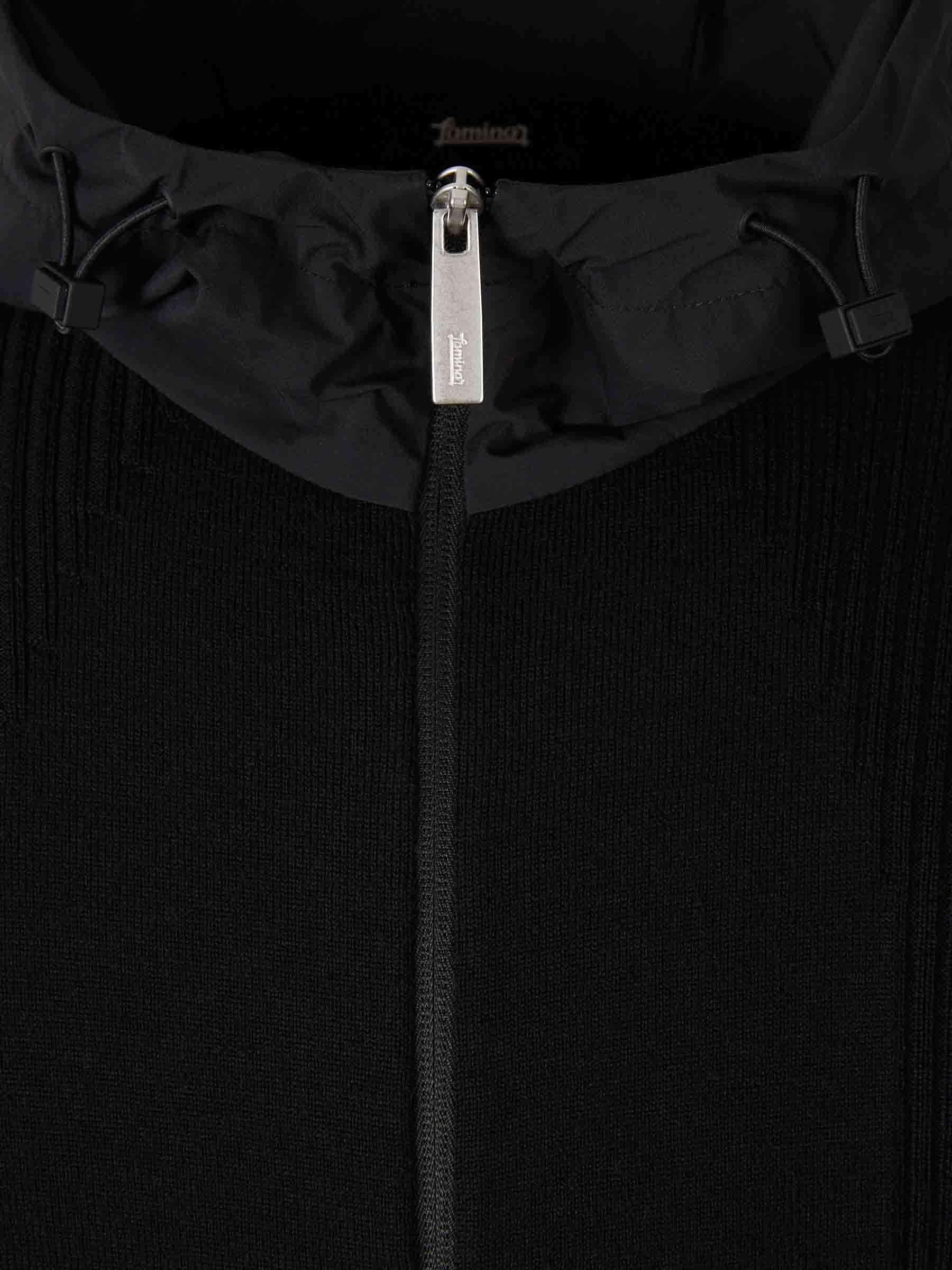 Laminar Hombre Barcelona Cárdigan Punto Capucha color Negro sku 543-001060 02 - Foto 3
