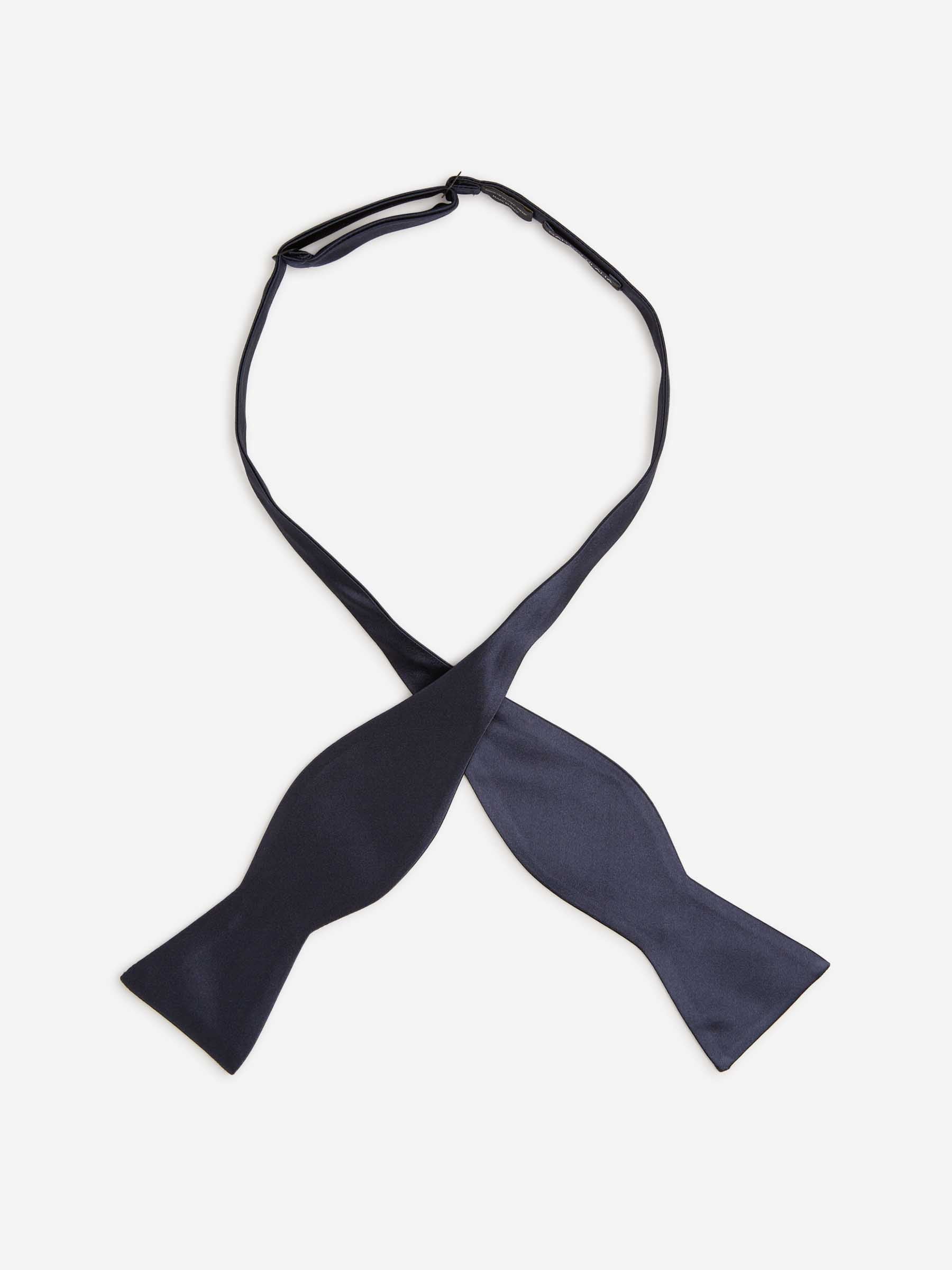 Santa Eulalia Hombre Barcelona Pajarita Seda color Azul Noche sku 602-000289 01 - Foto 3