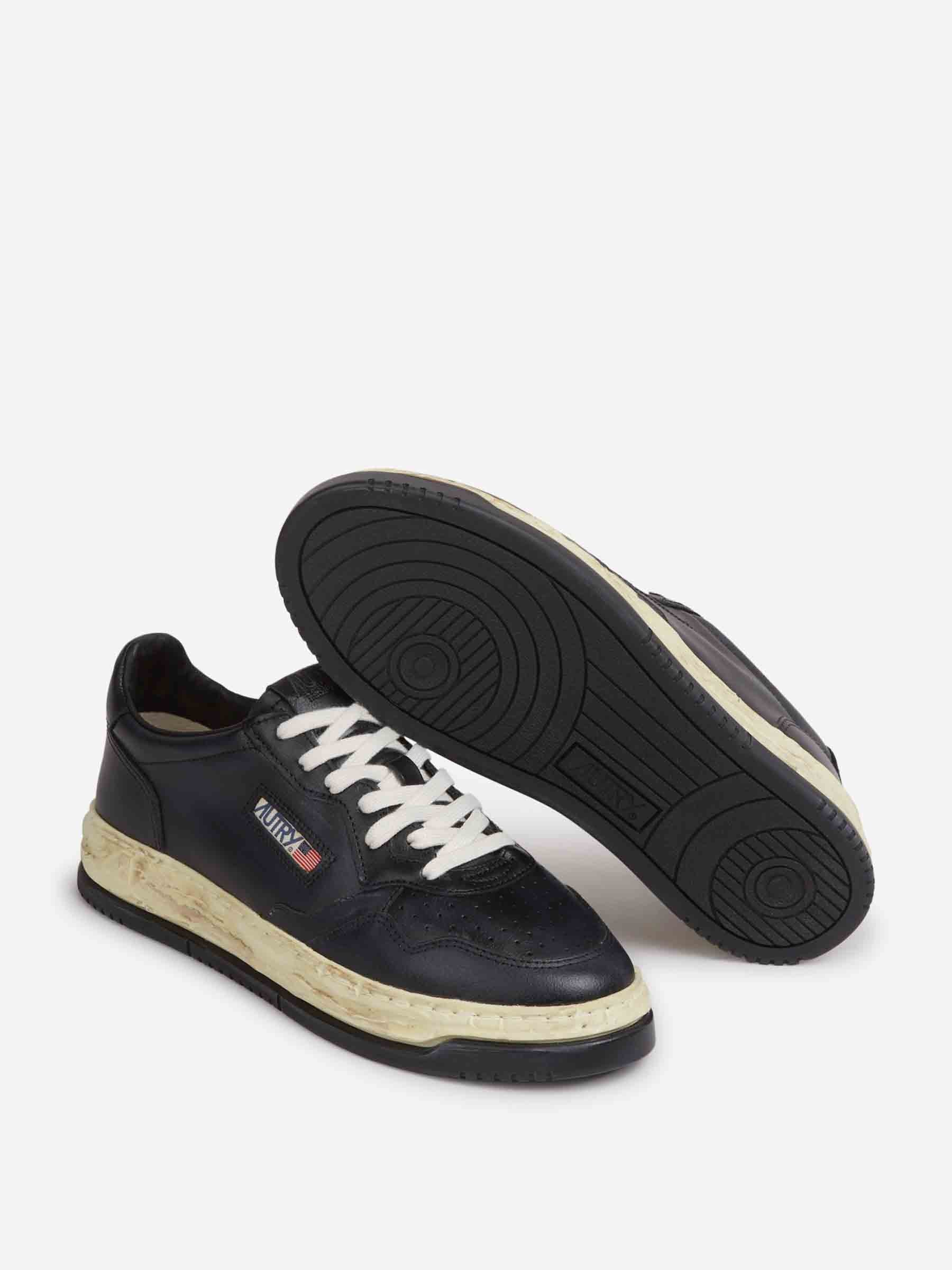 Autry Hombre Barcelona Sneakers Supervint Low x MMY color Negro sku 616-003144 02 - Foto 4
