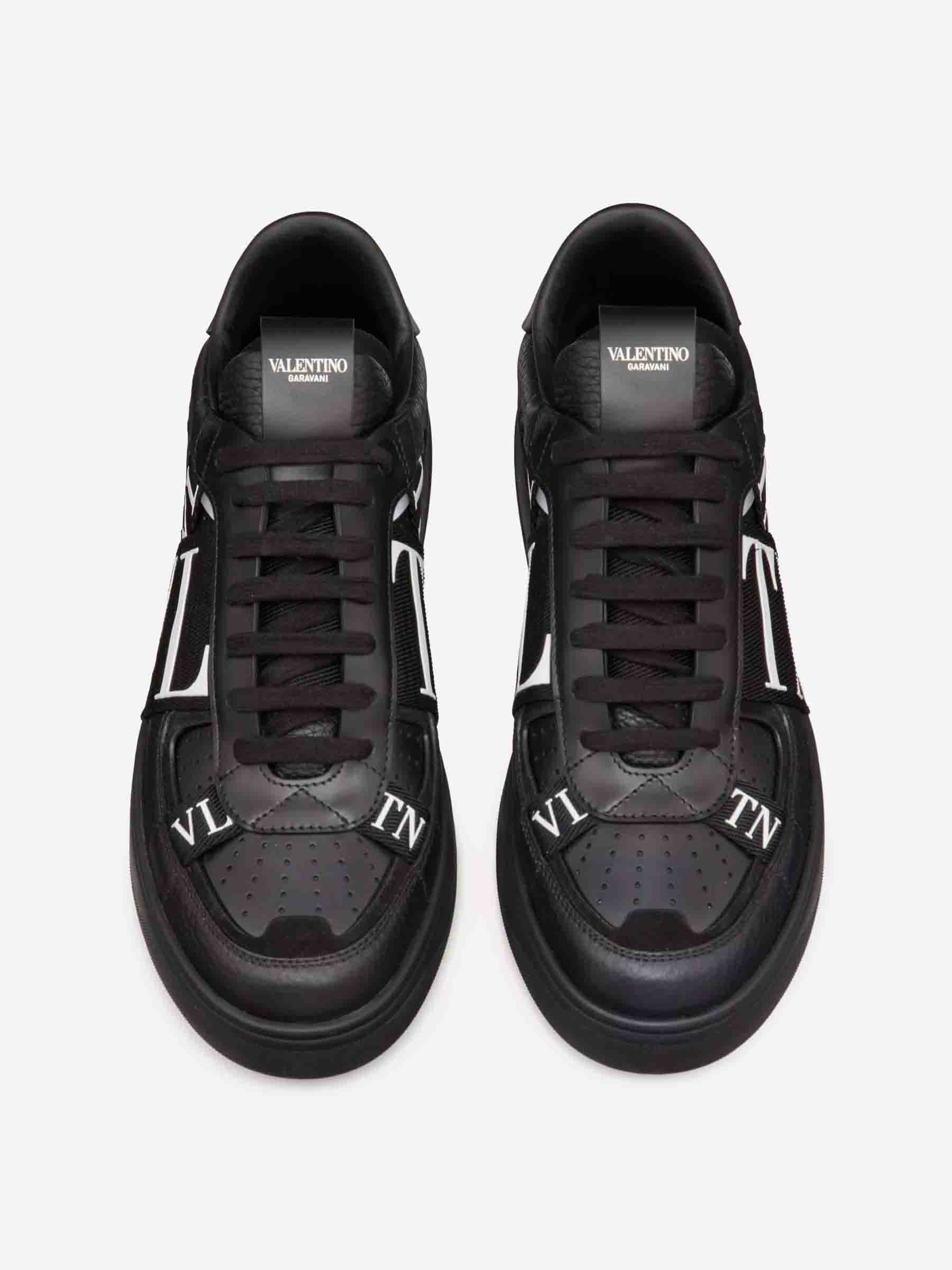 Valentino Garavani Hombre Barcelona Sneakers Cintas VLTN color Negro sku 616-003147 01 - Foto 4