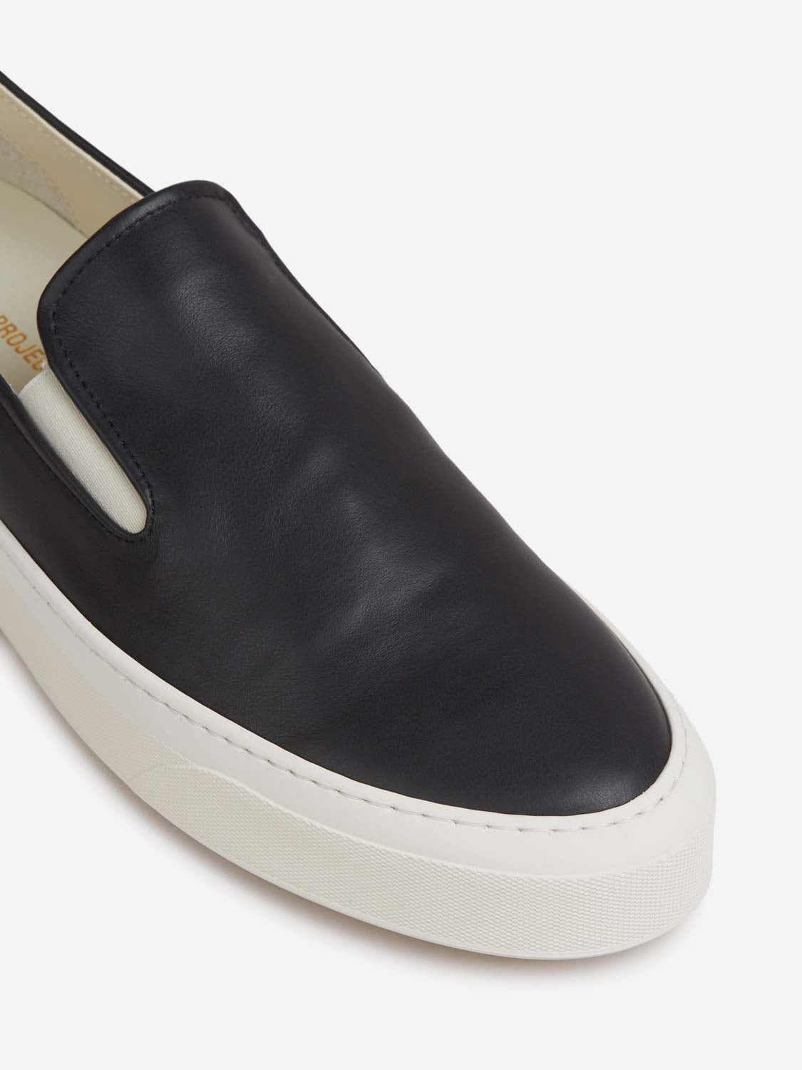 Common Projects Hombre Barcelona Sneakers Slip-on color Negro sku 616-003156 01 - Foto 5
