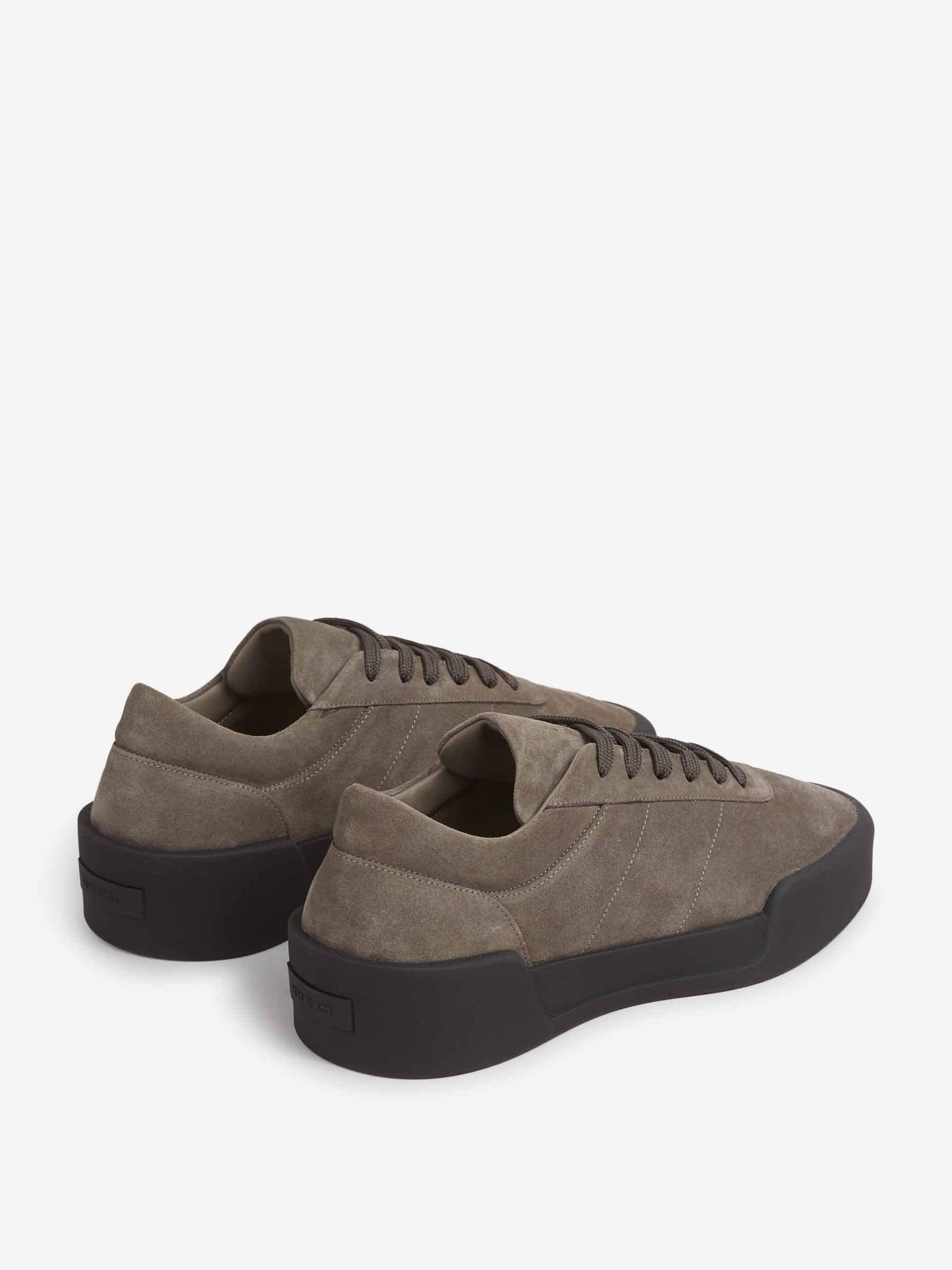 Fear of God Hombre Barcelona Sneakers Vintage Runner color Verde Militar sku 616-003294 01 - Foto 3