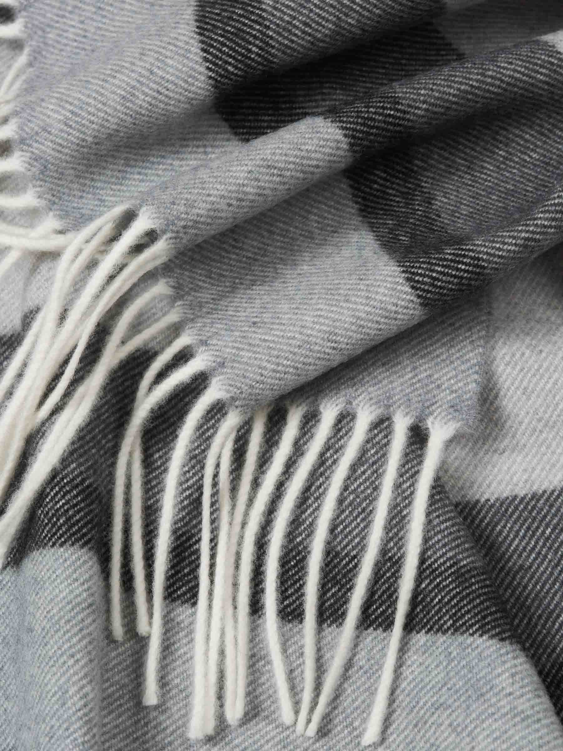 Santa Eulalia Hombre Barcelona Bufanda Tricolor Lana color Gris Piedra sku 630-001451 03 - Foto 3