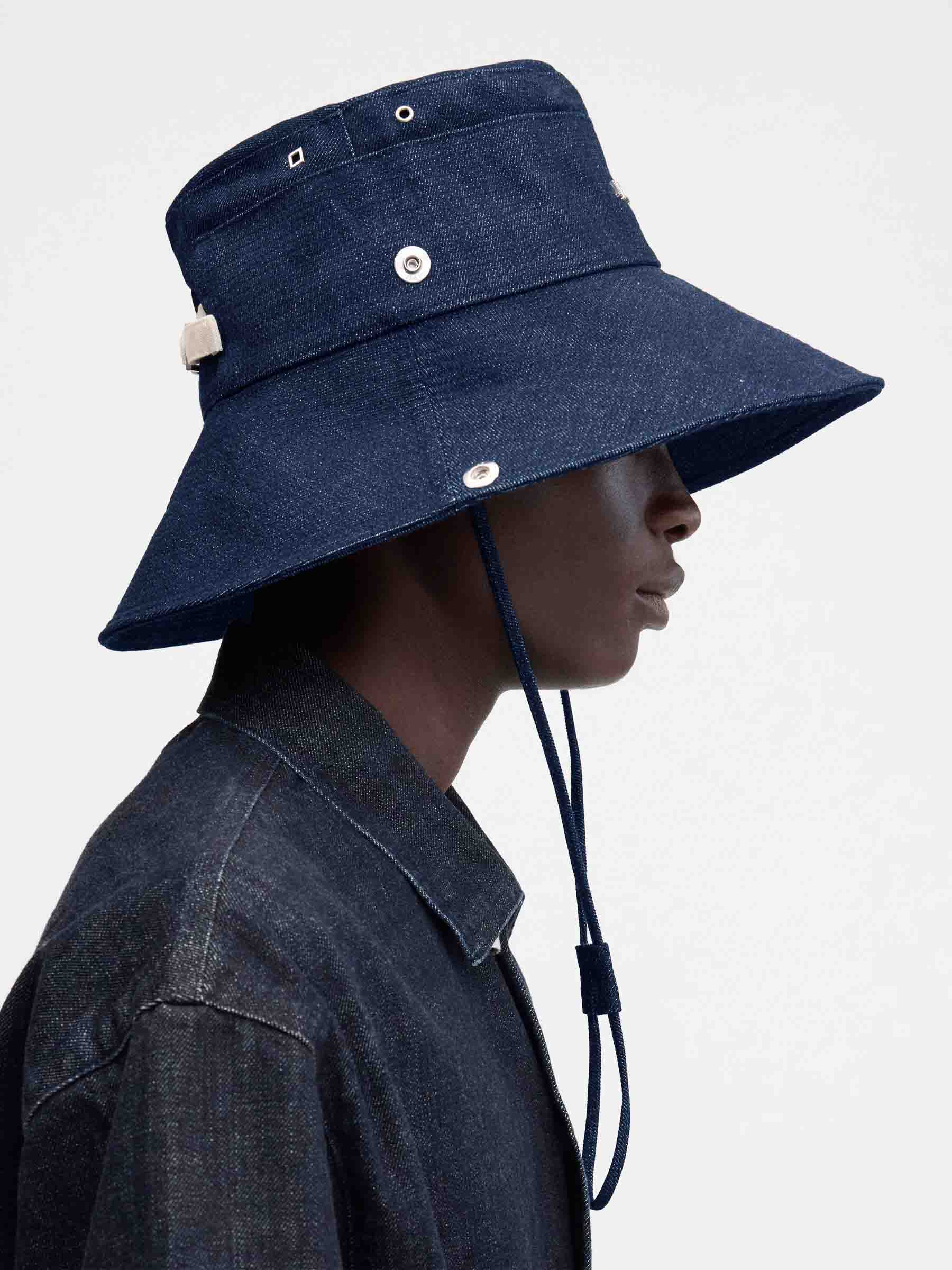 Jacquemus Hombre Barcelona Sombrero Le bob de-Nîmes Denim color Azul Denim Oscuro sku 695-001738 01 - Foto 3