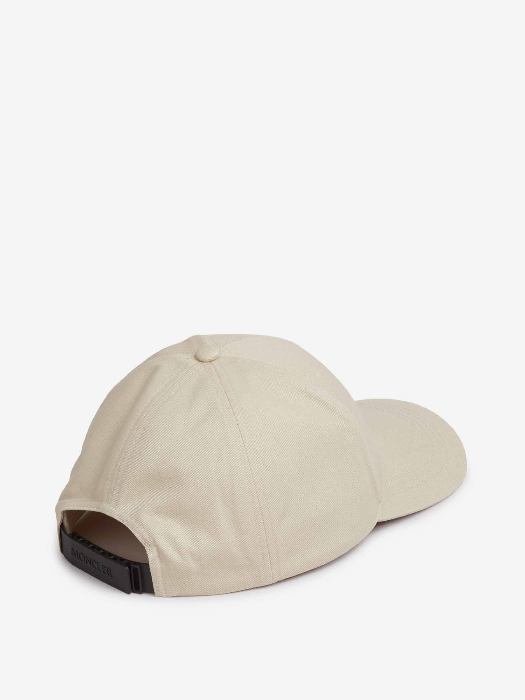 Moncler Hombre Barcelona Gorro Logo Algodón color Beige sku 695-001855 01 - Foto 3