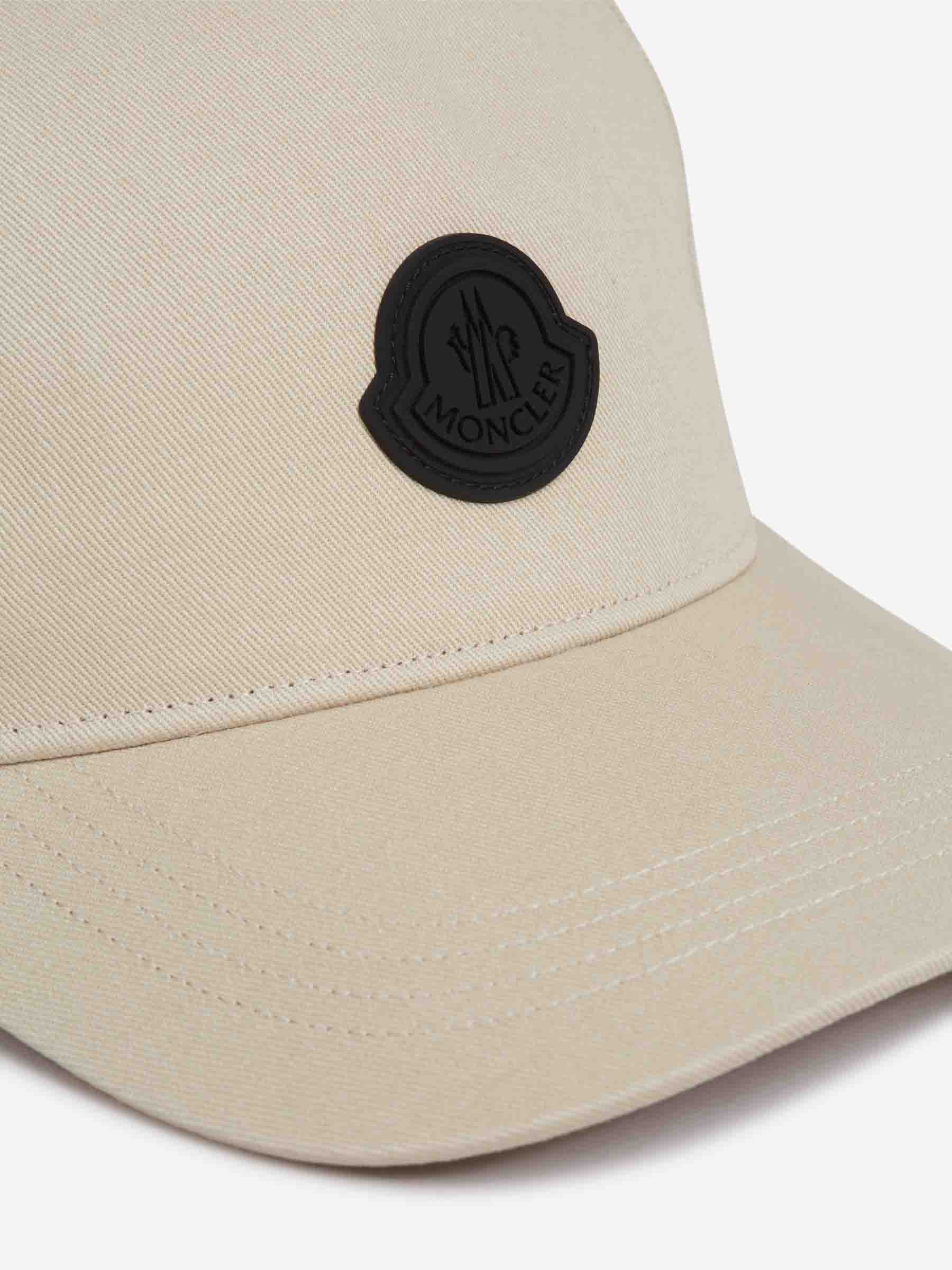 Moncler Hombre Barcelona Gorro Logo Algodón color Beige sku 695-001855 01 - Foto 4
