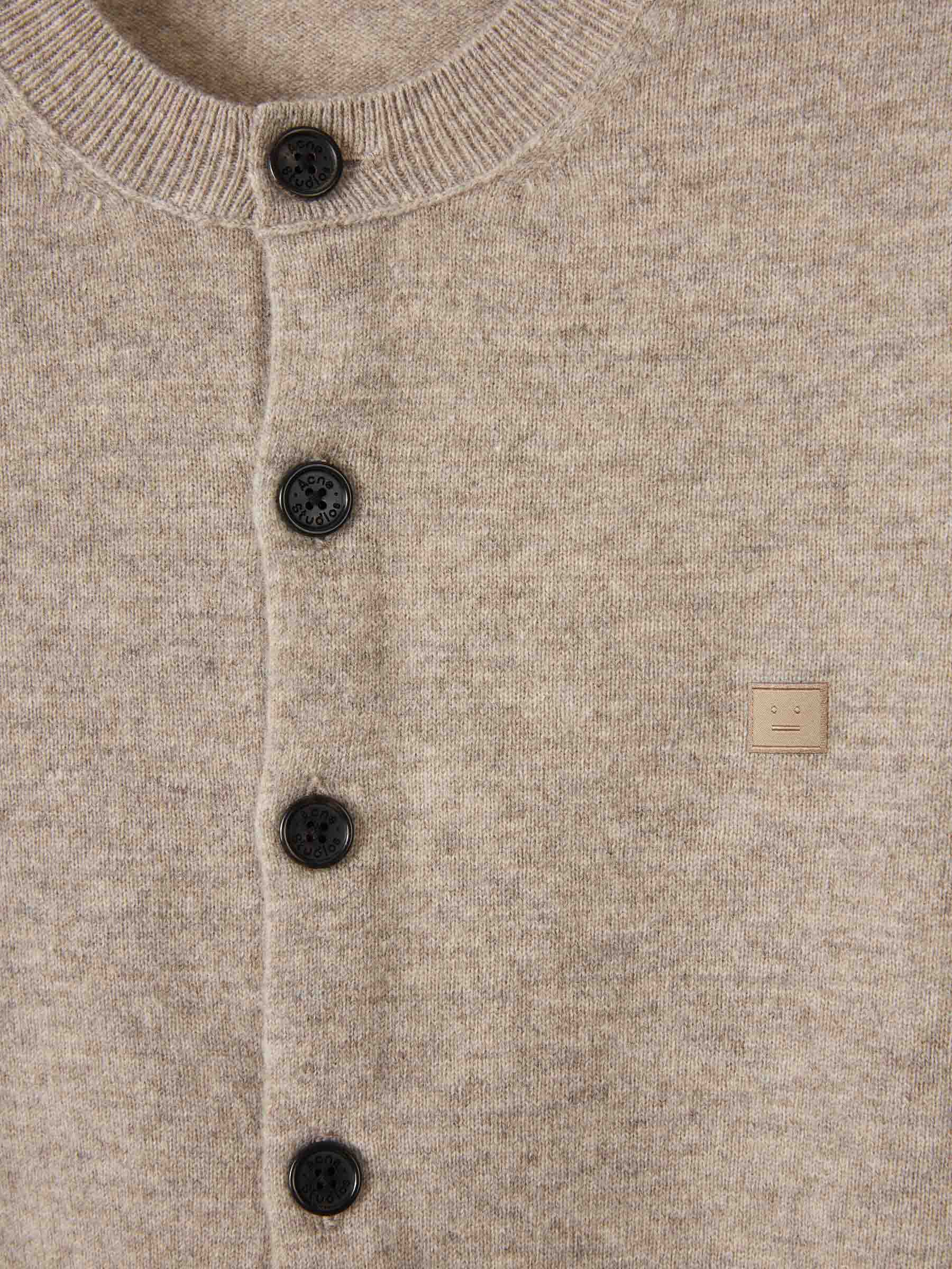 Acne Studios Mujer Barcelona Cárdigan Ajustado Lana color Gris sku 713-000411 01 - Foto 3