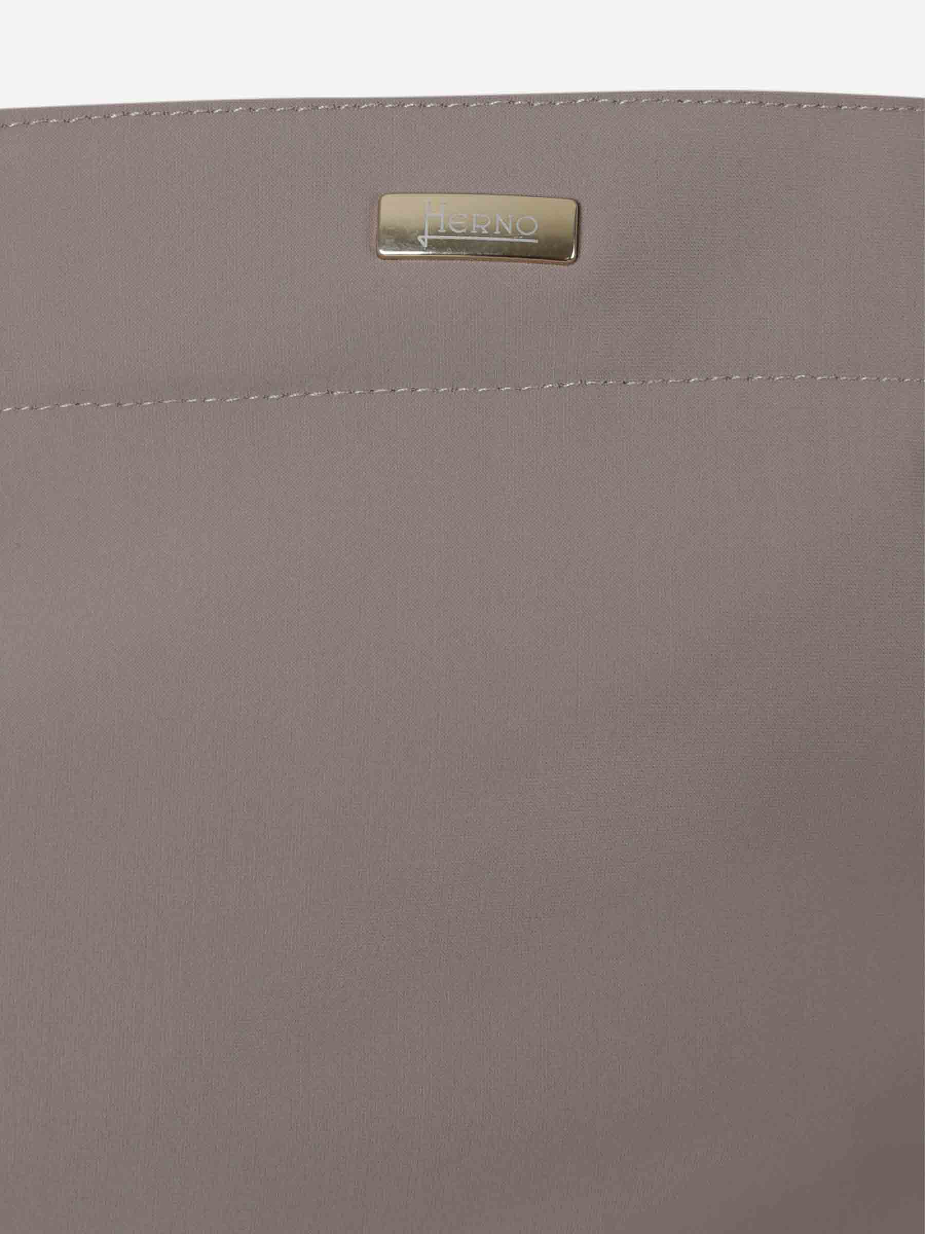 Herno Mujer Barcelona Chaqueta Técnica Capucha color Taupe sku 741-002284 02 - Foto 3