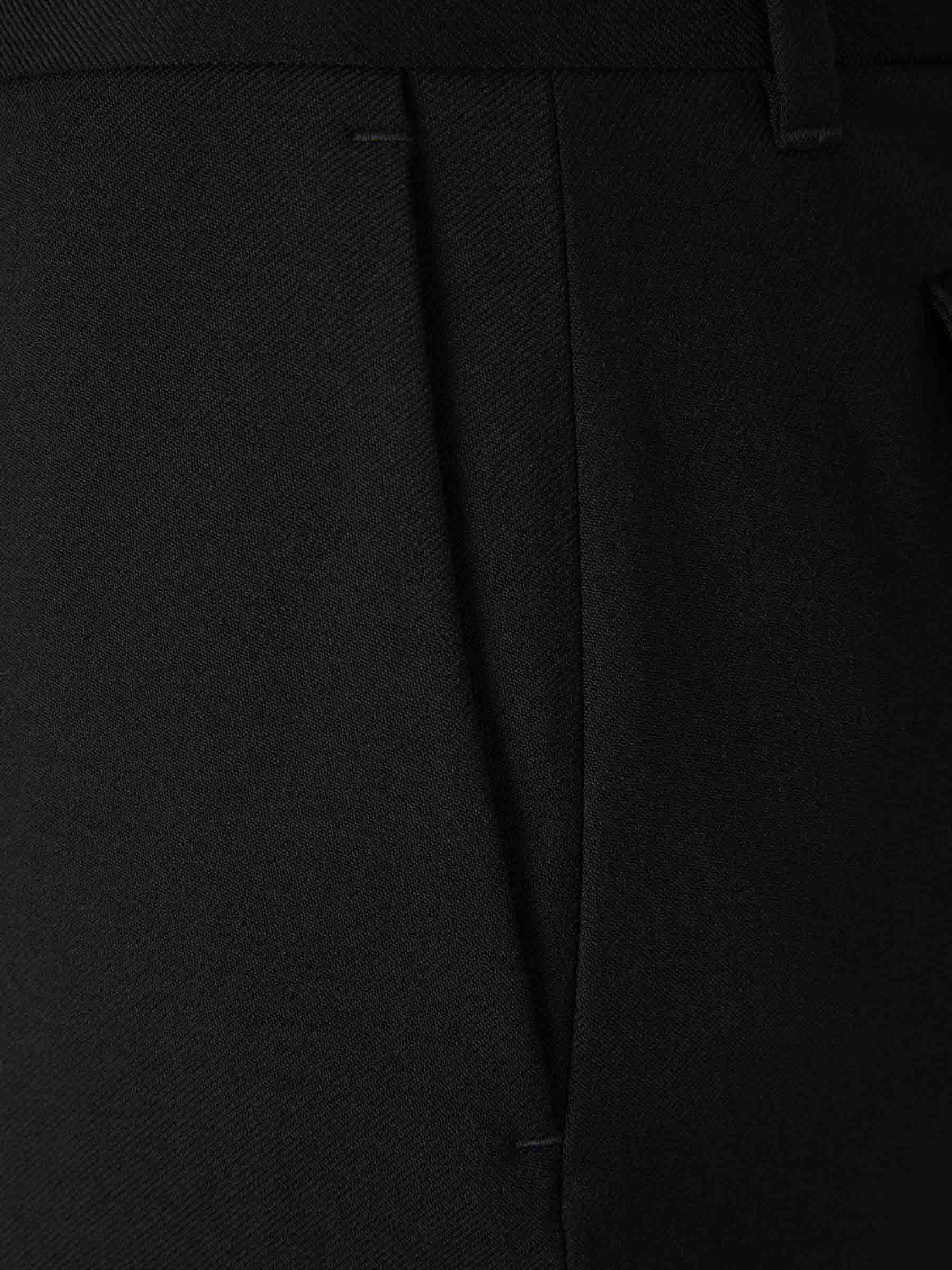 McQueen Mujer Barcelona Pantalones de Vestir color Negro sku 761-003961 01 - Foto 3