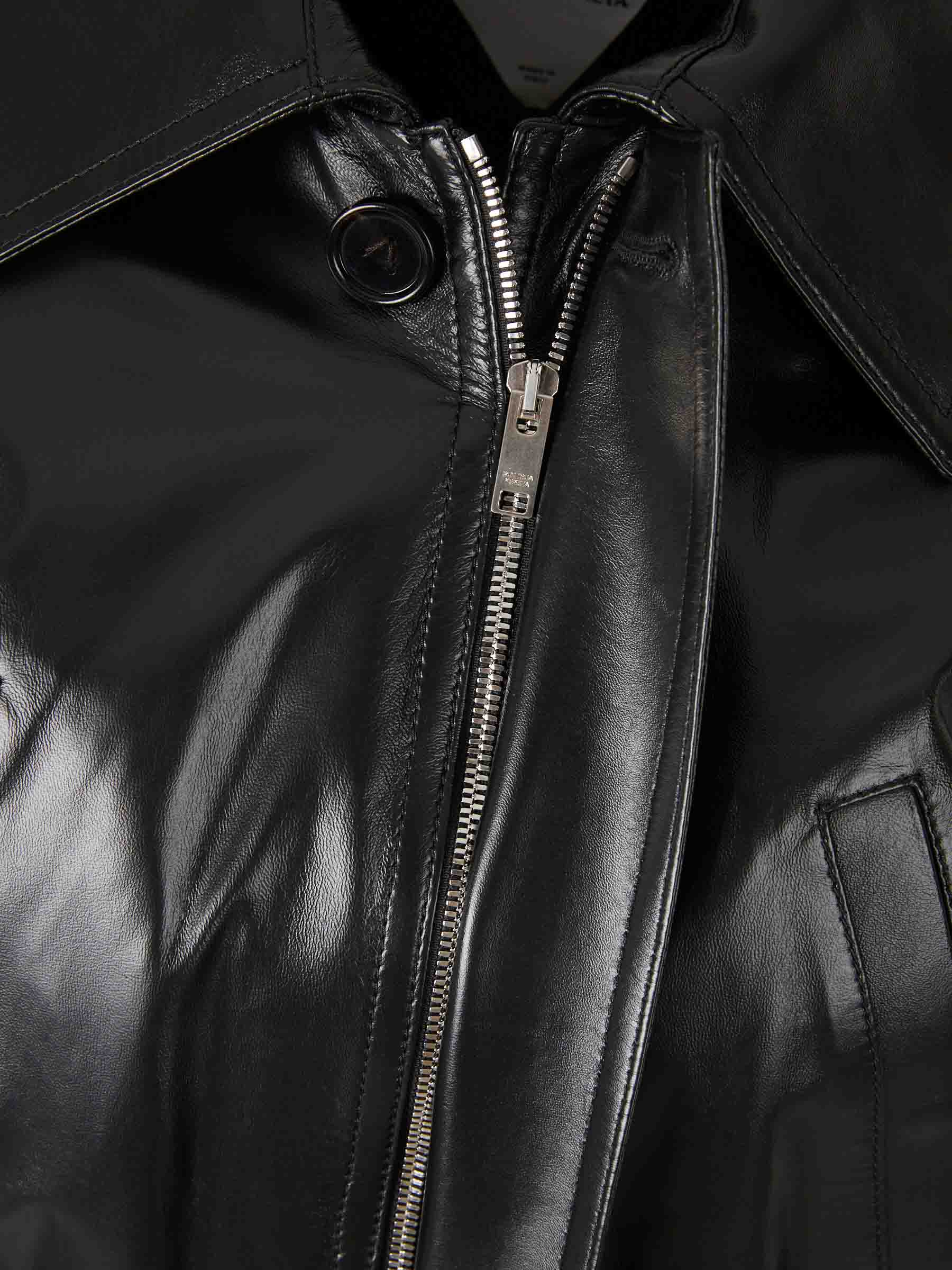 Bottega Veneta Mujer Barcelona Chaqueta Corta Cuero color Negro sku 772-001481 01 - Foto 3