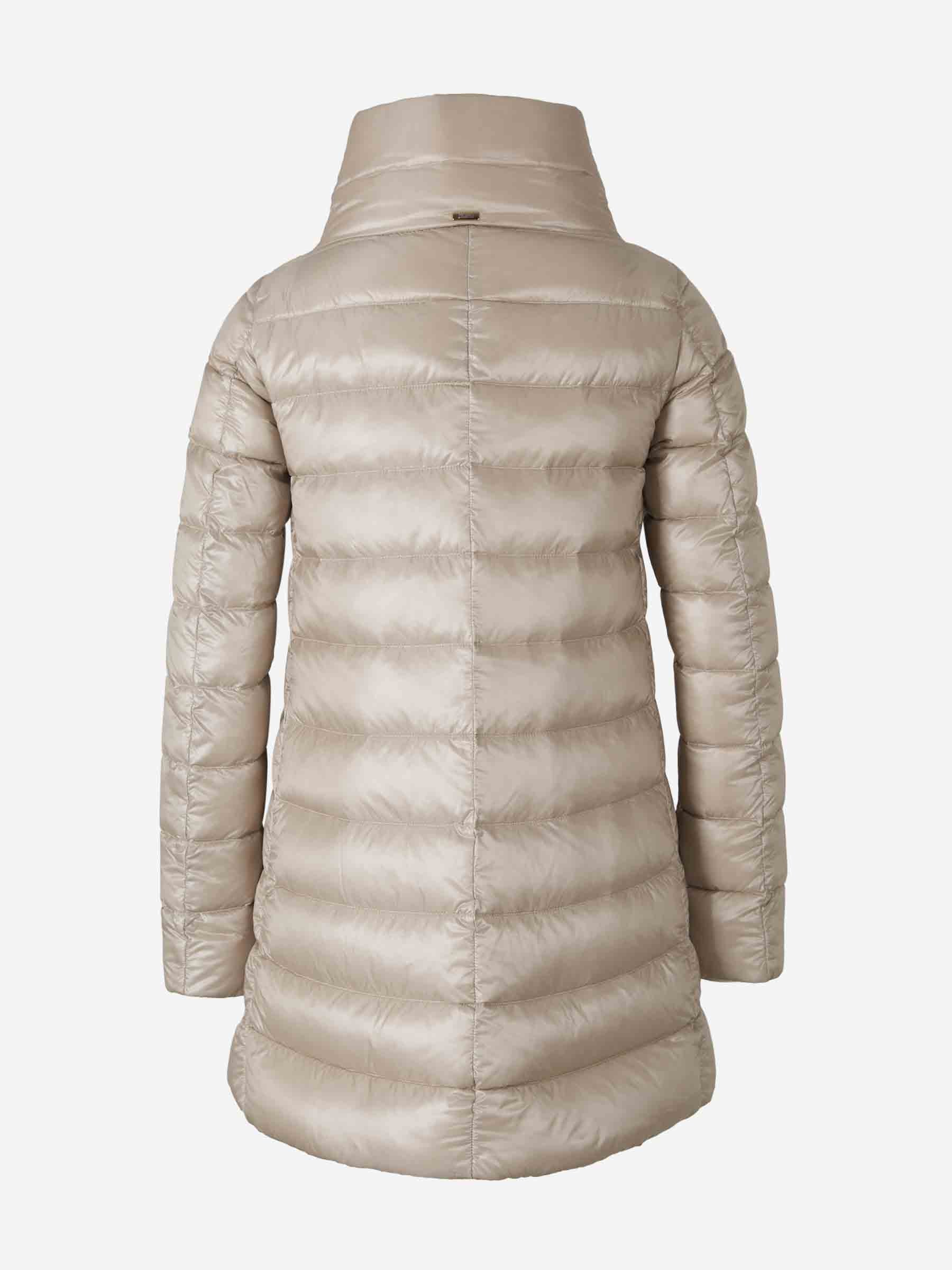 Herno Mujer Barcelona Chaqueta Amelia Trapecio Acolchada color Taupe sku 774-000568 03 - Foto 3