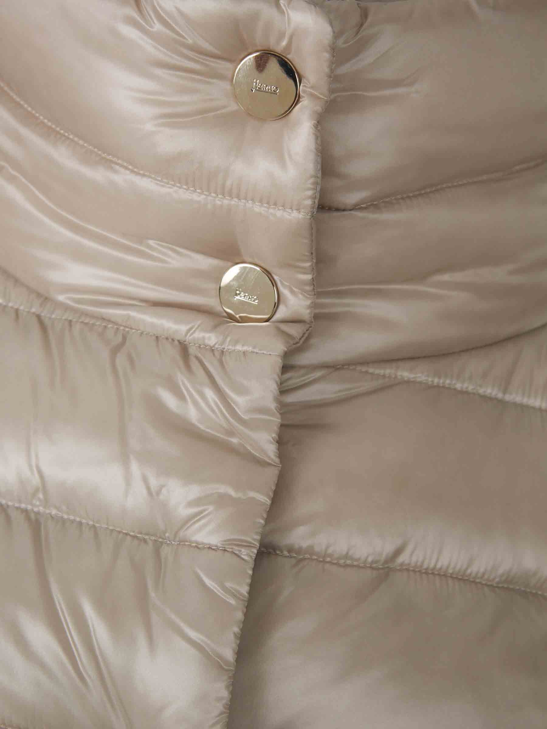 Herno Mujer Barcelona Chaqueta Amelia Trapecio Acolchada color Taupe sku 774-000568 03 - Foto 4