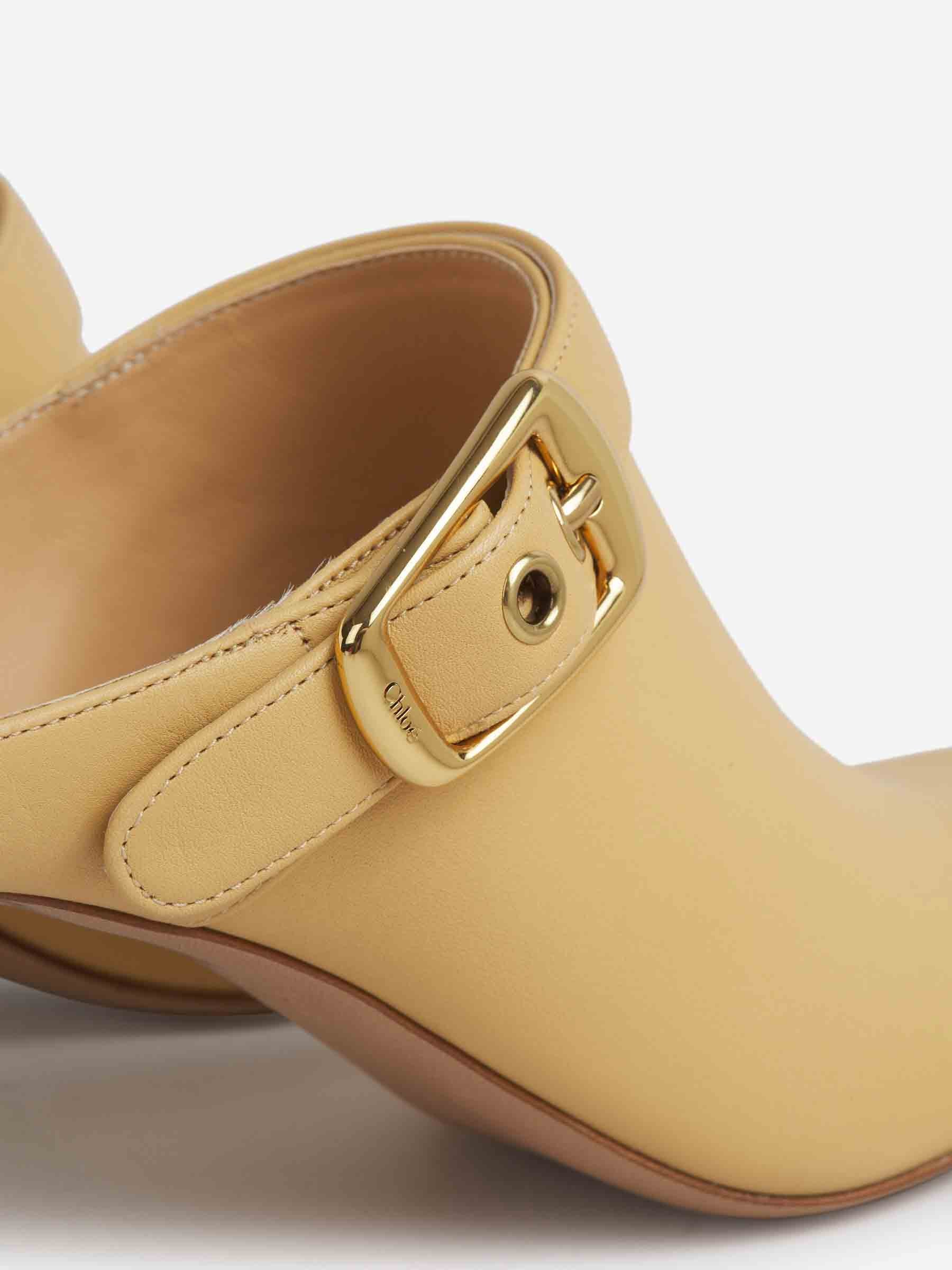 Chloé Mujer Barcelona Mules Andrea Hebilla color Beige sku 800-005449 01 - Foto 5