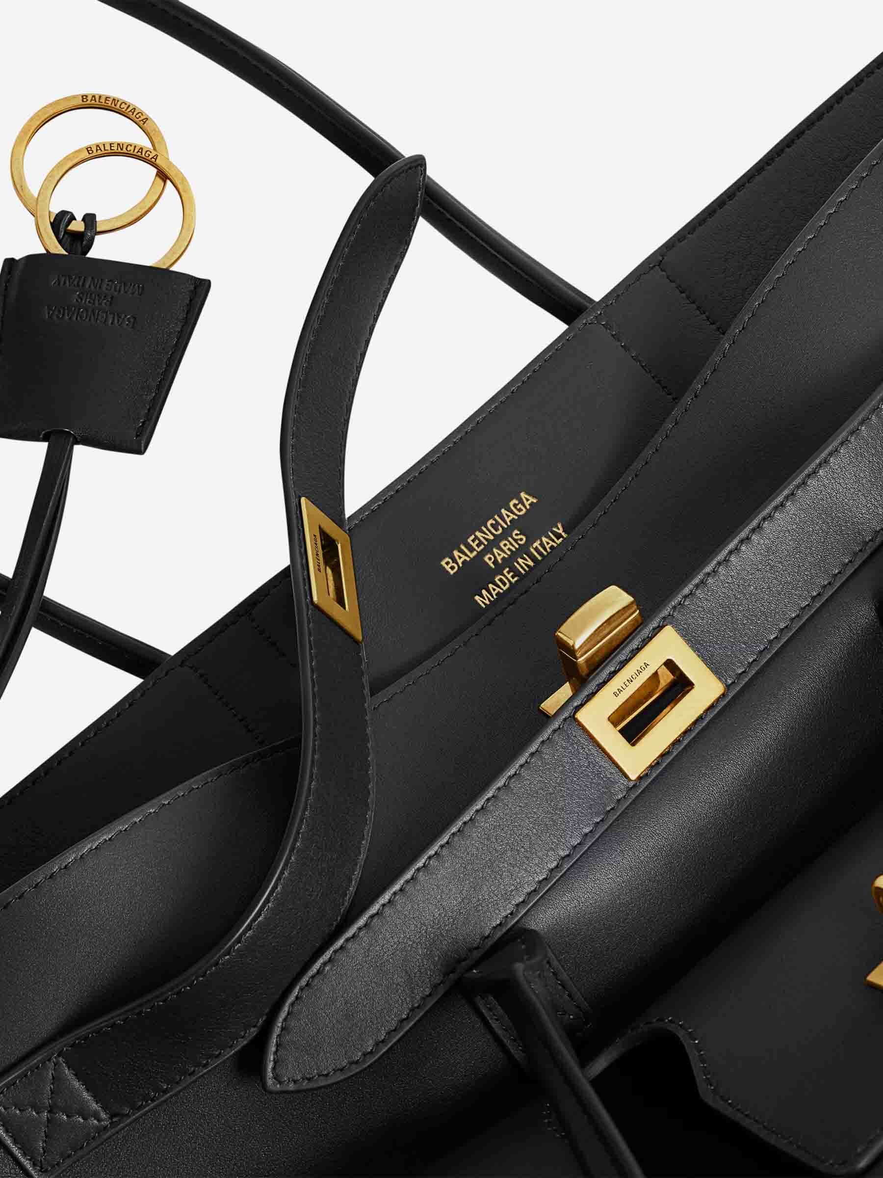 Balenciaga Mujer Barcelona Bolso Hombro Carry All Bel Air color Negro sku 810-007934 01 - Foto 3