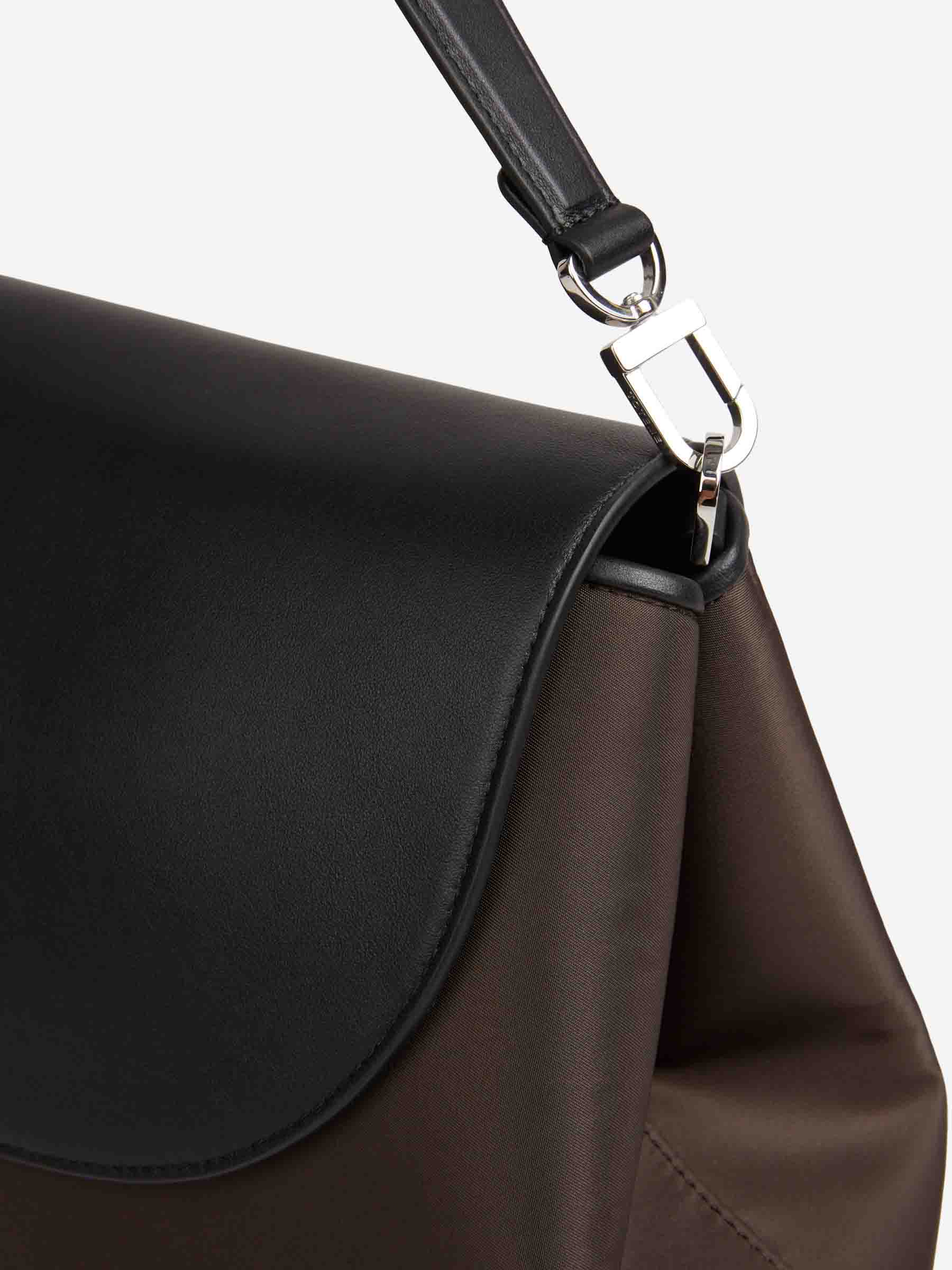 TOTEME Mujer Barcelona Bolso Cuero T-Lock color Marrón Oscuro sku 814-000030 01 - Foto 6