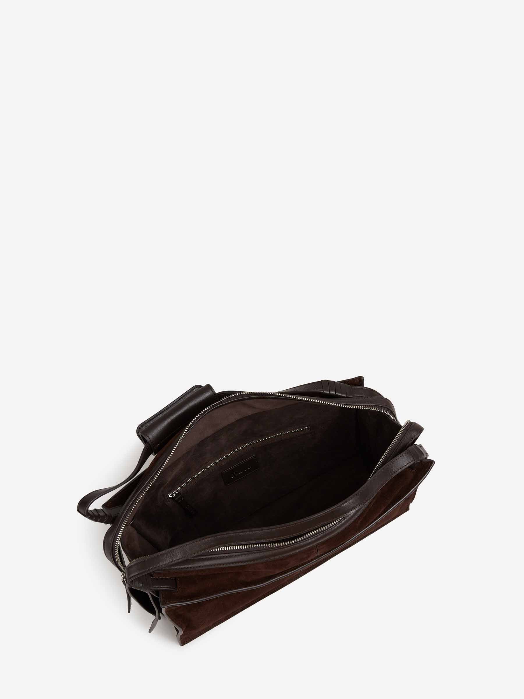 Staud Mujer Barcelona Bolsa Harold Suede color Negro sku 814-000052 01 - Foto 4