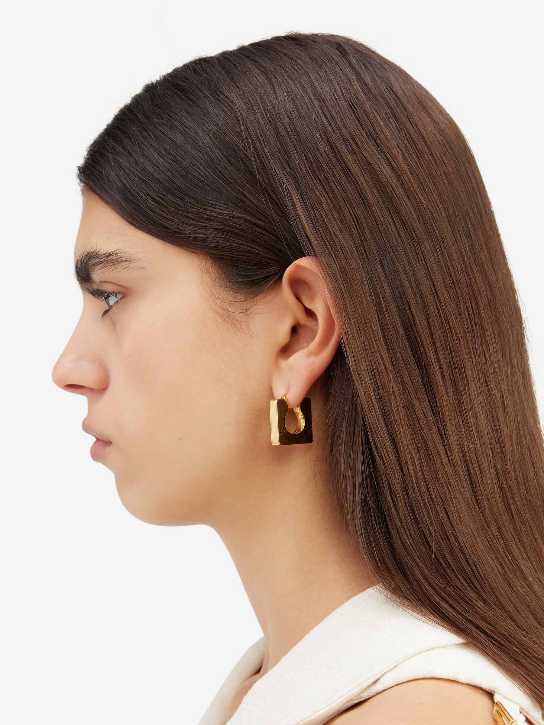 Jacquemus Mujer Barcelona Pendientes Rond Carré color Dorado sku 850-001911 01 - Foto 3