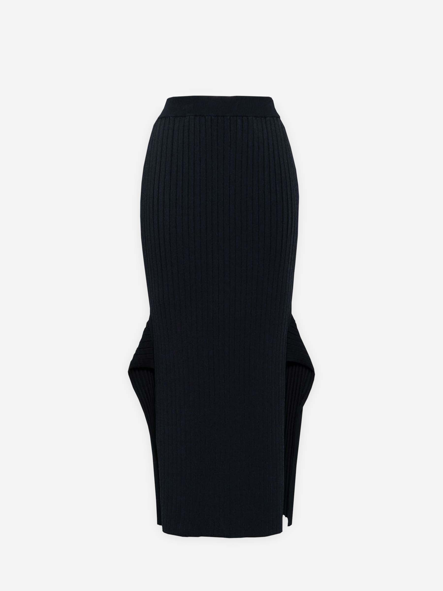Black flare skirt yarn sales