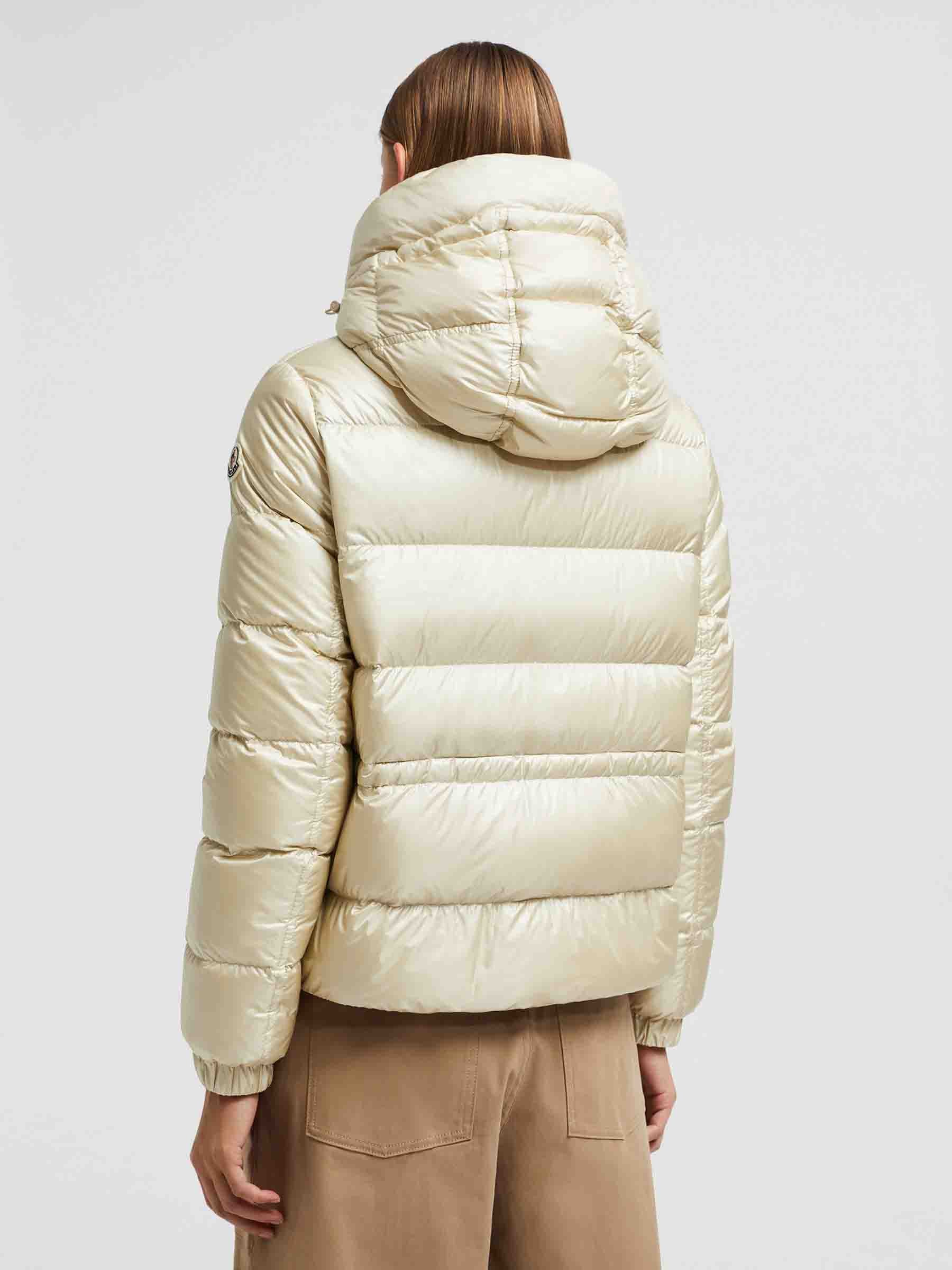 Moncler Mujer Barcelona Chaqueta Acolchada Biron color Blanco sku 774-000532 01 - Foto 4