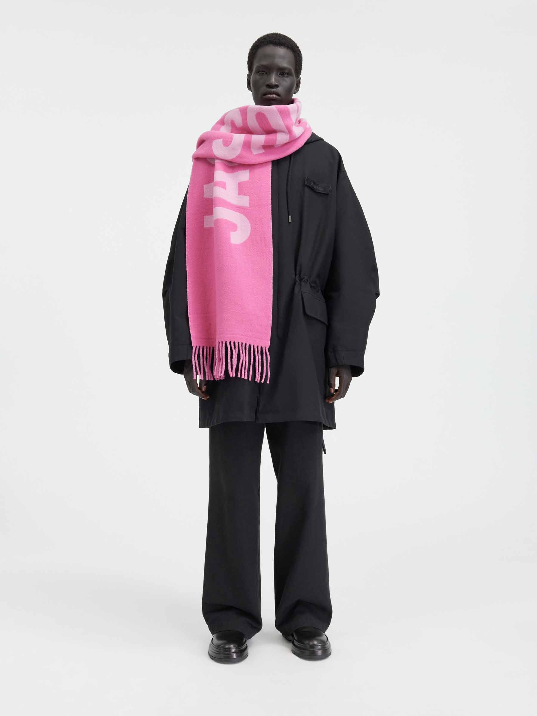 Jacquemus – Jacquemus L'écharpe Scarf in Barcelona or Shop