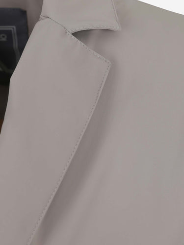 Herno Hombre Barcelona Americana Recta Técnica color Taupe sku 302-003661 01 - Foto 4