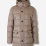 Moorer Hombre Barcelona Plumífero Largo Gorner color Taupe sku 502-001649 01 - Foto 1