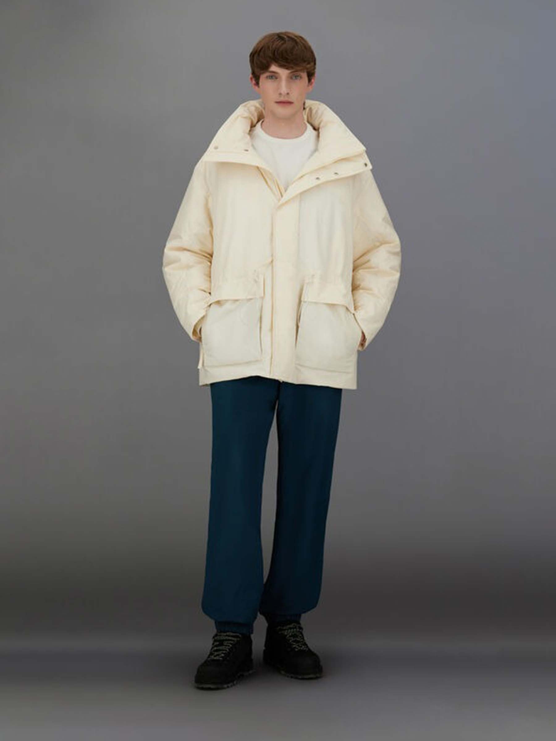 Laminar Hombre Barcelona Parka Crinkle Metallic color Blanco sku 502-001665 01 - Foto 2