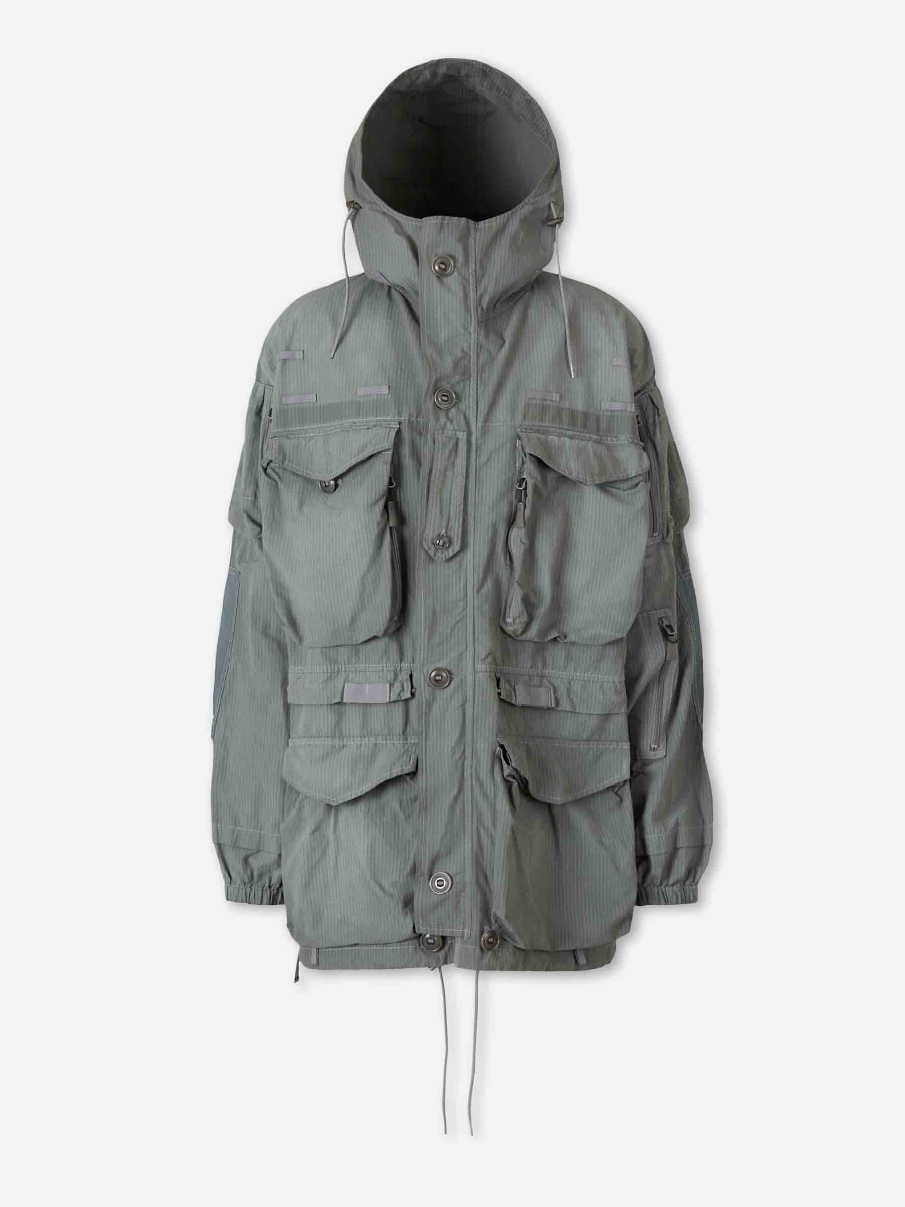 Maison Margiela Hombre Barcelona Parka Parachute Multibolsillos color Verde Militar sku 502-001669 01 - Foto 1