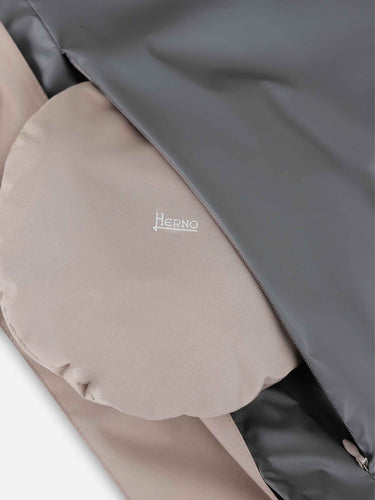 Herno Hombre Barcelona Gabardina Corta Técnica color Taupe sku 503-000240 01 - Foto 4
