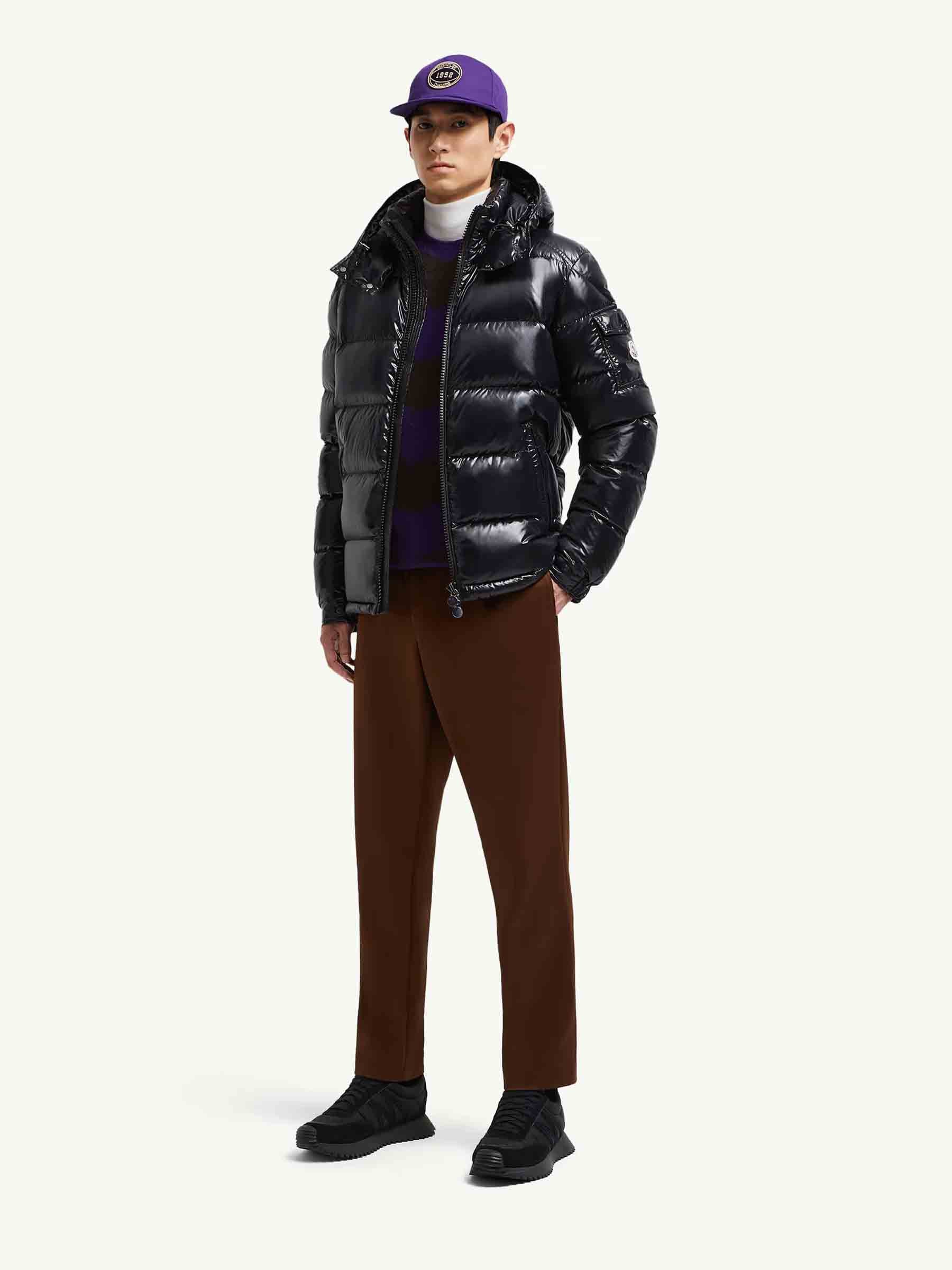 Moncler Hombre Barcelona Plumífero Corto Maya color Negro sku 512-002623 01 - Foto 2