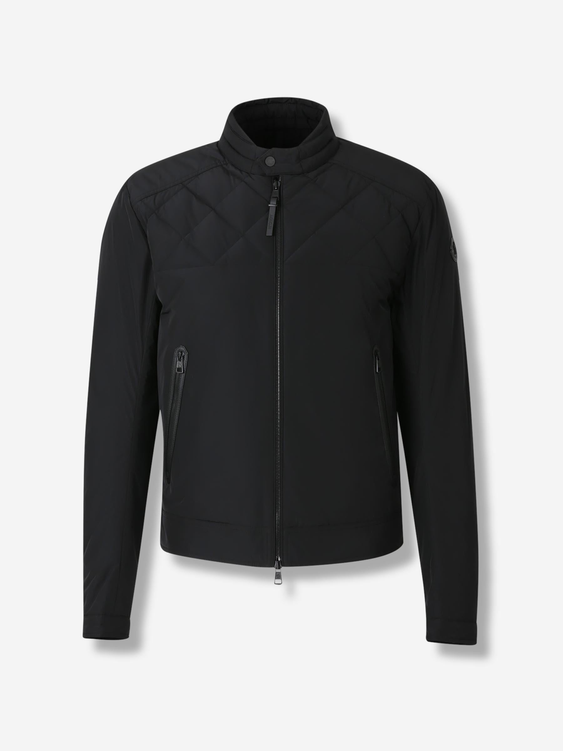 Moncler Hombre Barcelona Plumífero Corto Vivies color Negro sku 512-002628 01 - Foto 1