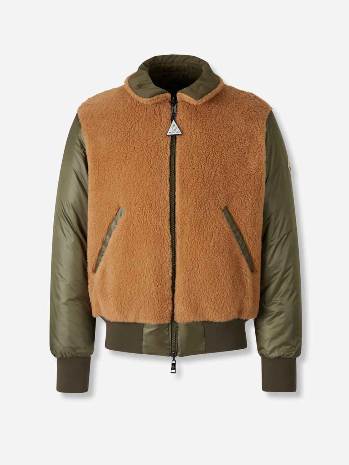 Moncler Hombre Barcelona Plumífero Corto Reversible color Verde Militar sku 512-002654 01 - Foto 2