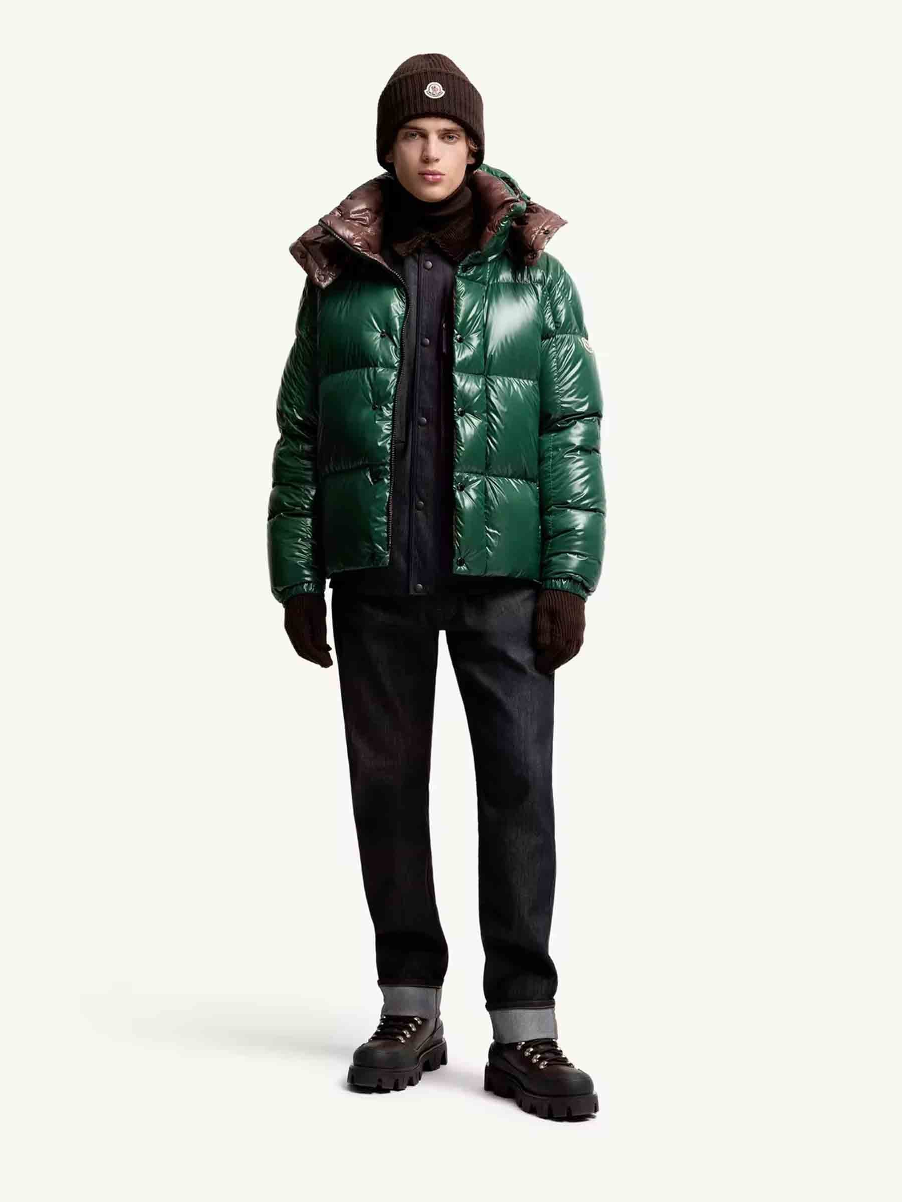 Moncler Hombre Barcelona Plumífero Corto Parana color Verde Oscuro sku 512-002657 01 - Foto 2