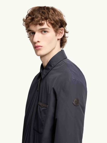 Moncler Hombre Barcelona Chaqueta Técncia Tollymore color Azul Noche sku 512-002799 01 - Foto 4